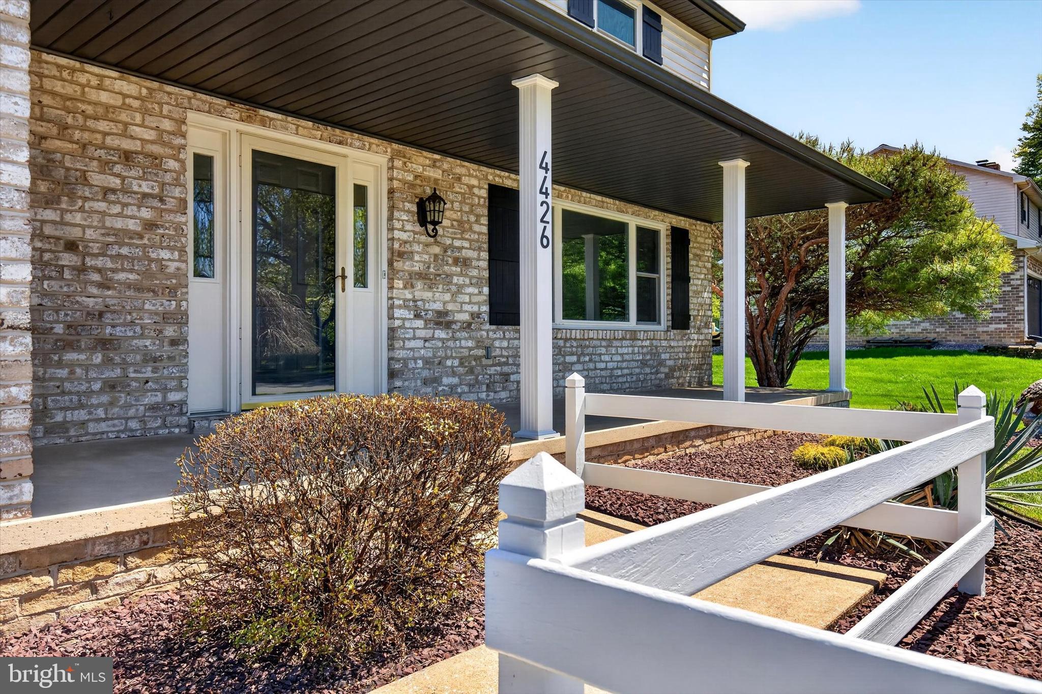 4426 CEDARWOOD DRIVE