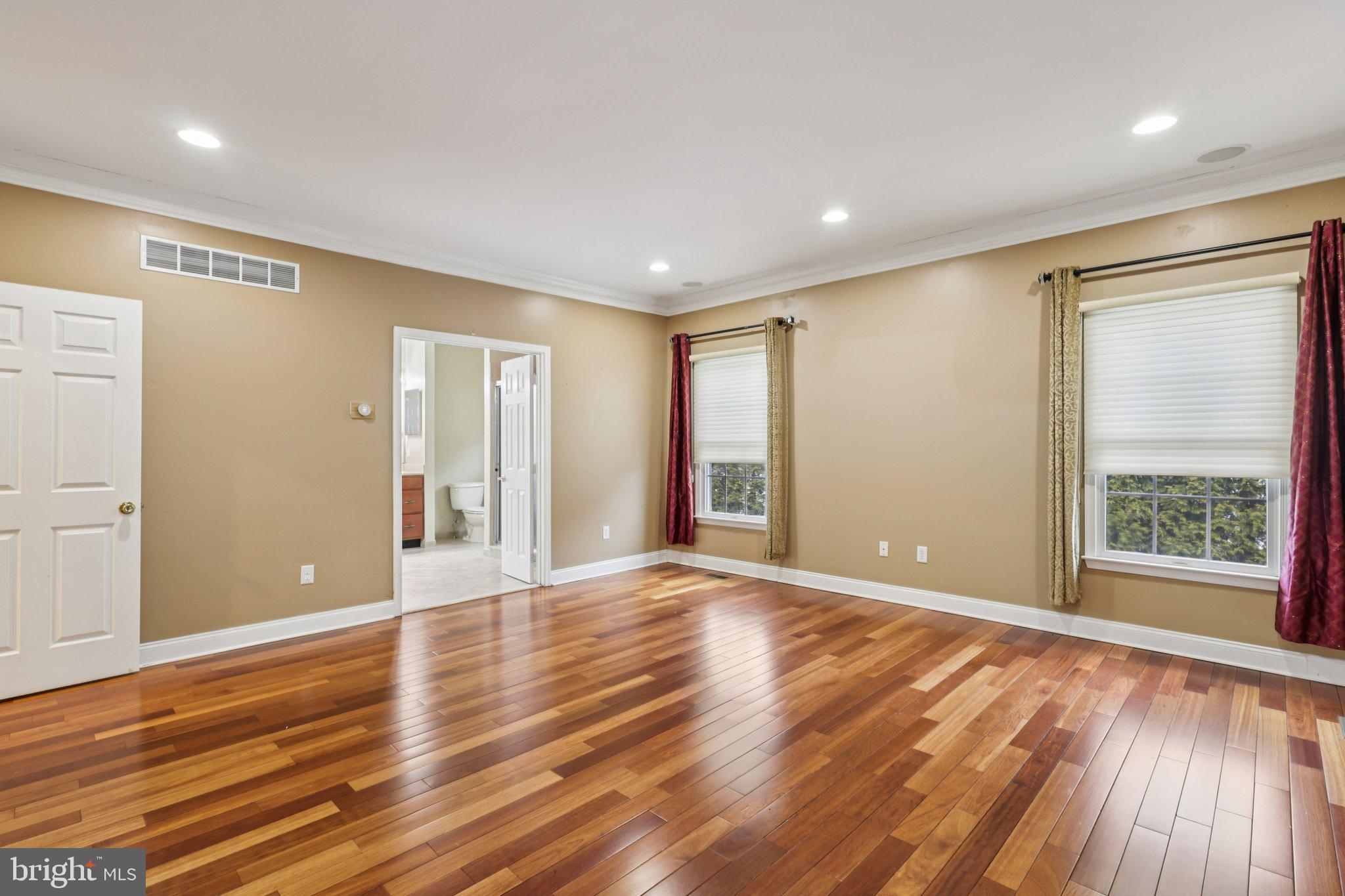 HIGH POINTE AT HOP - Residential