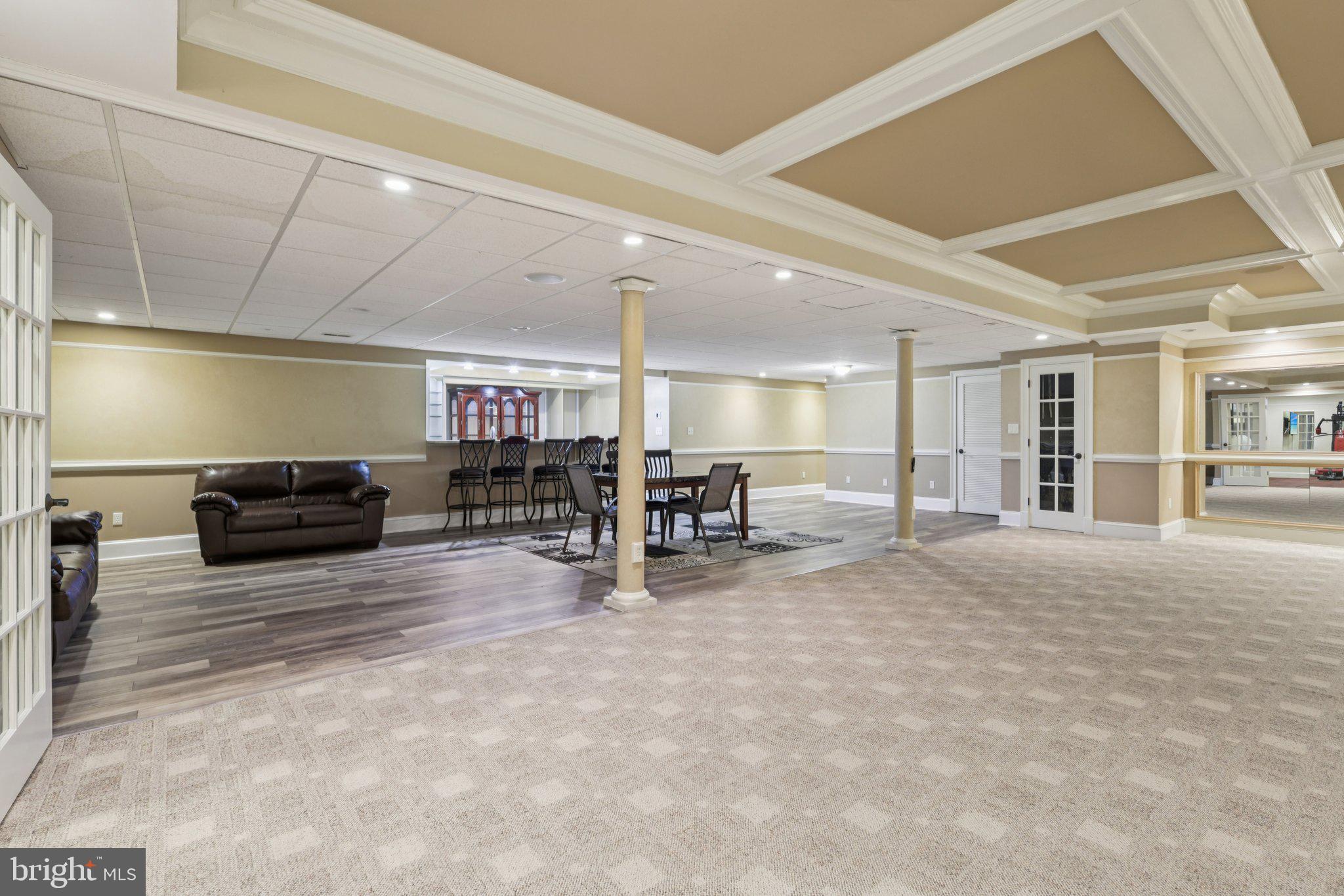 HIGH POINTE AT HOP - Residential