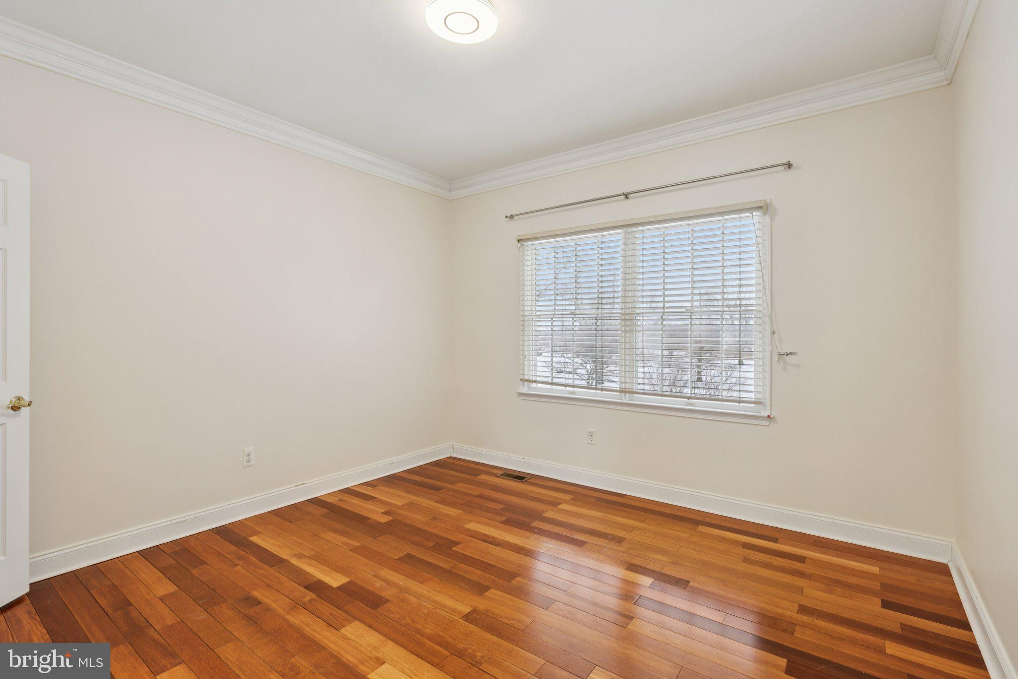 HIGH POINTE AT HOP - Residential