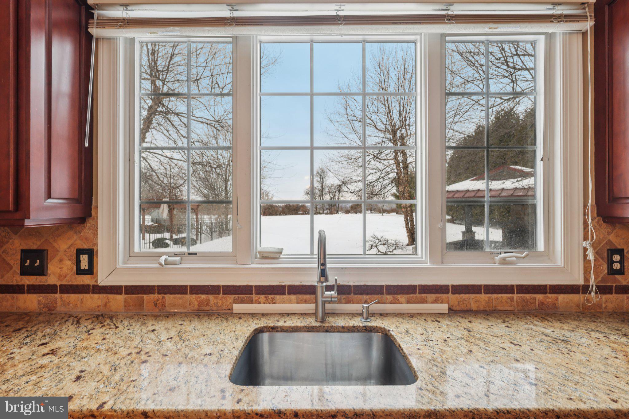 HIGH POINTE AT HOP - Residential