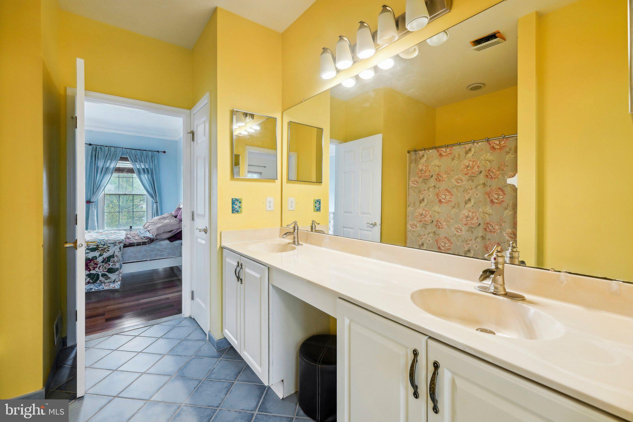 HIGH POINTE AT HOP - Residential