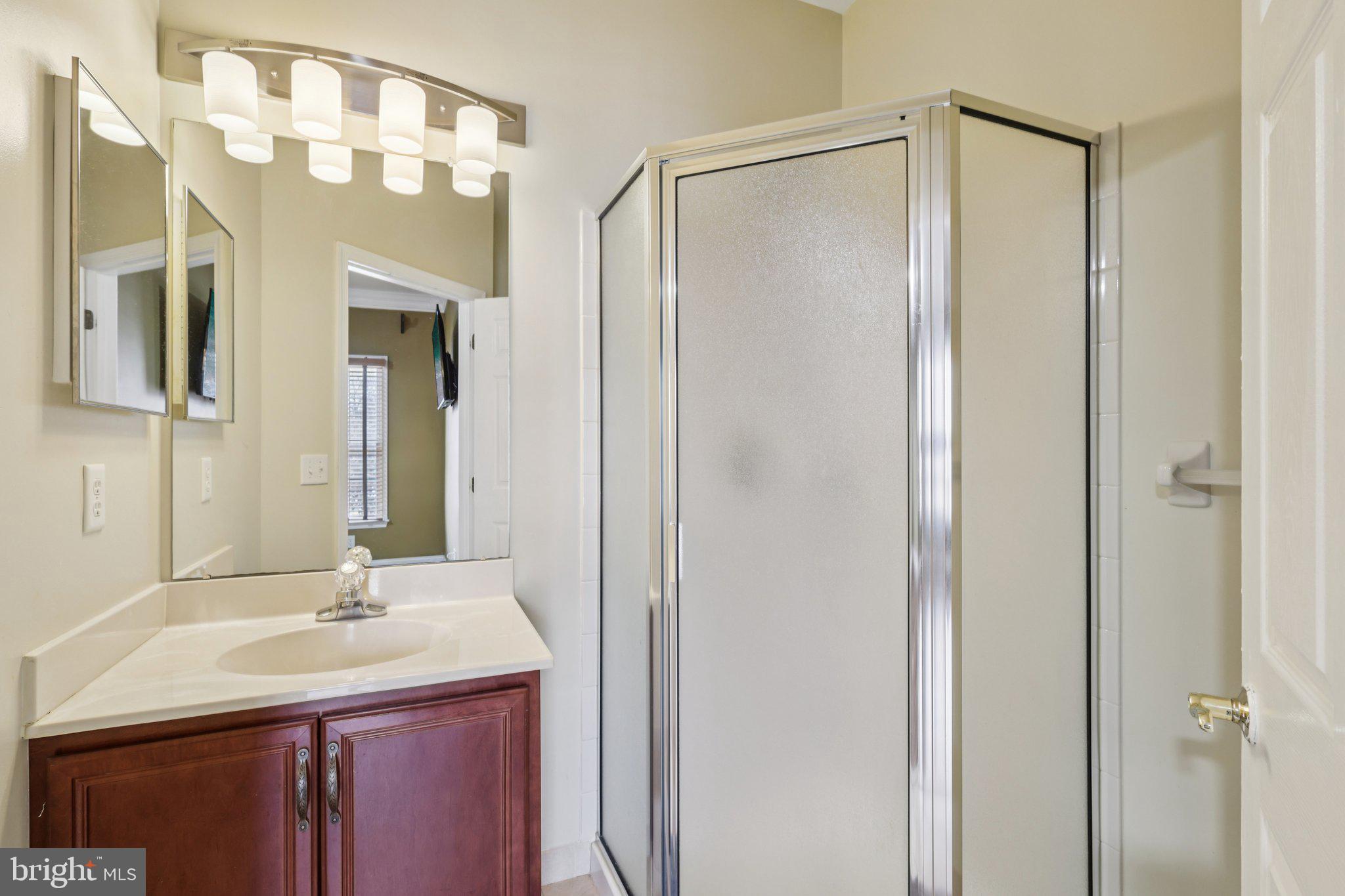 HIGH POINTE AT HOP - Residential