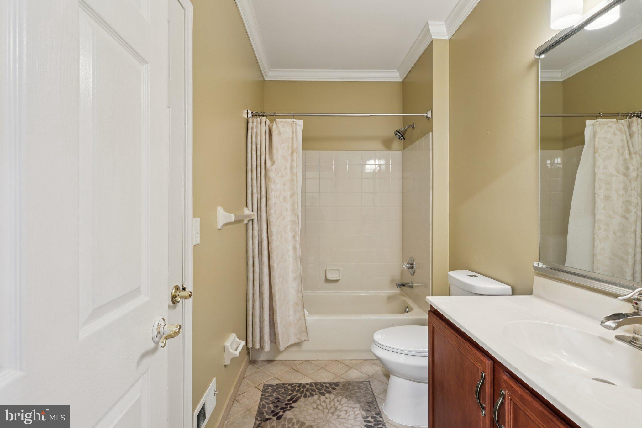 HIGH POINTE AT HOP - Residential