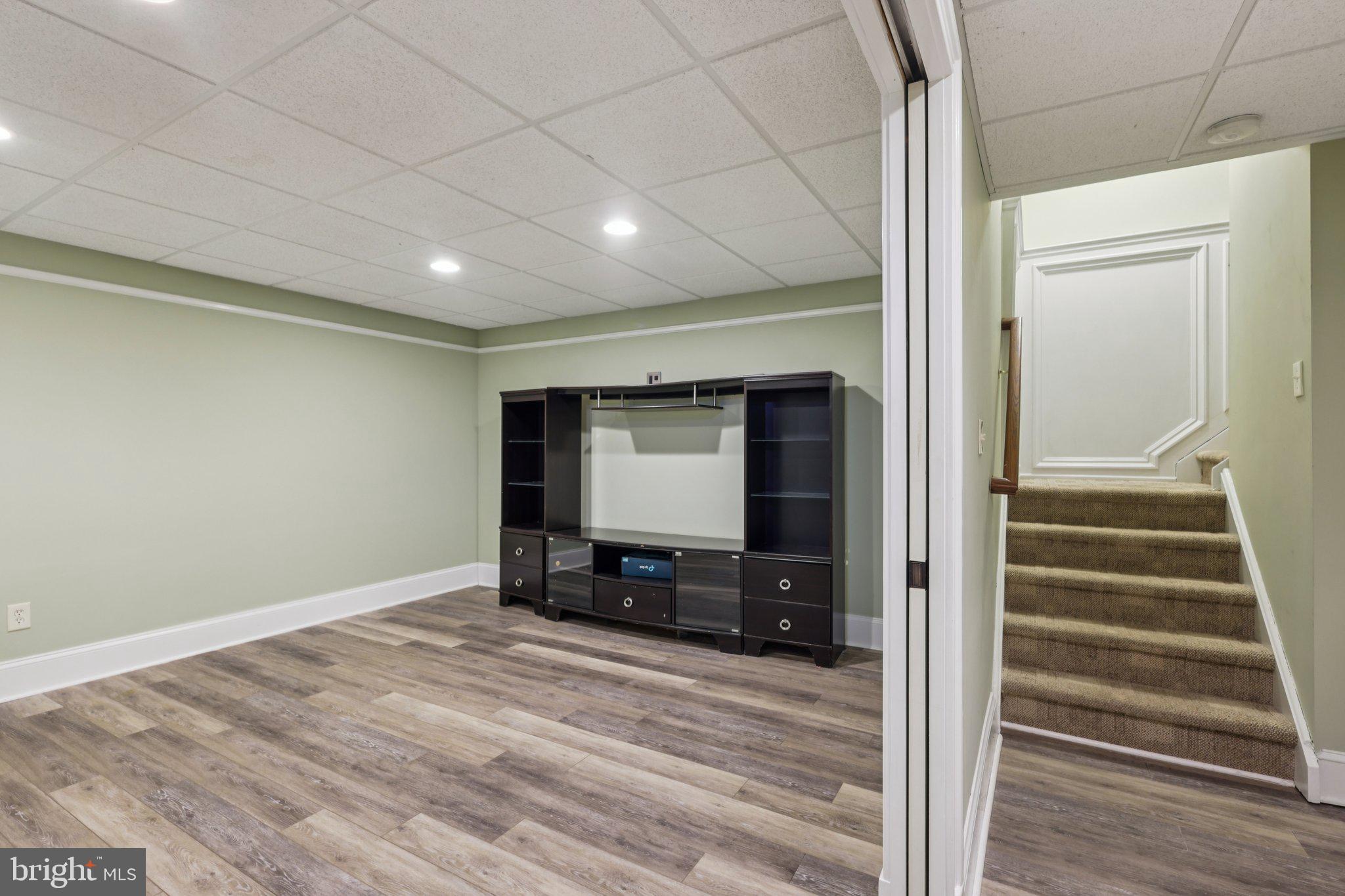 HIGH POINTE AT HOP - Residential