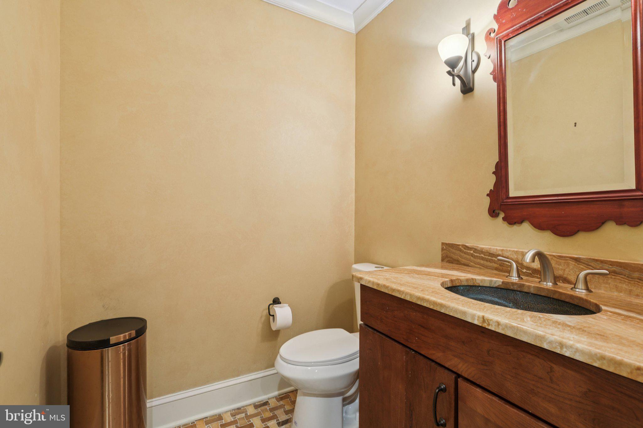 HIGH POINTE AT HOP - Residential