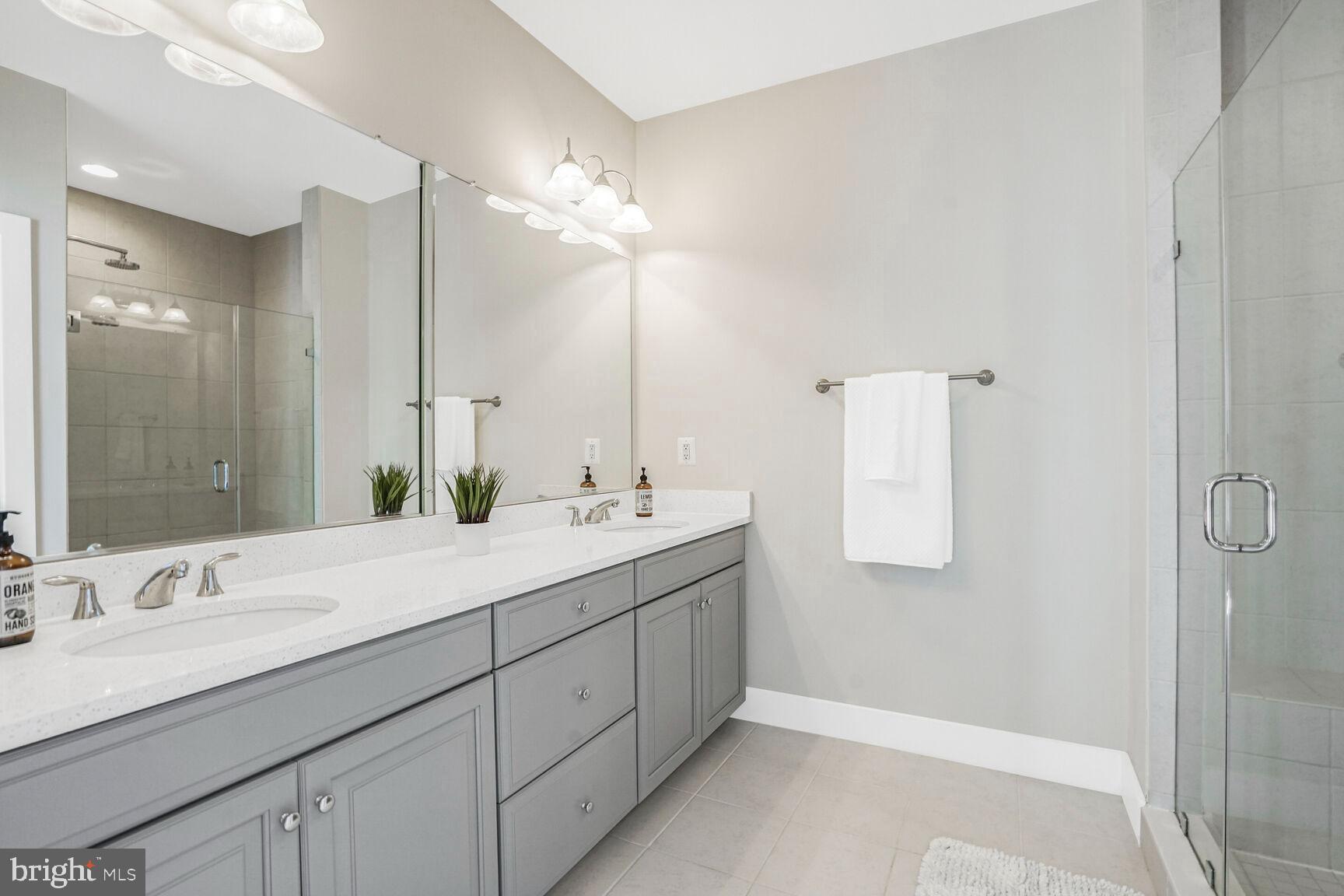 SM ONE LOUDOUN CONDO - Residential