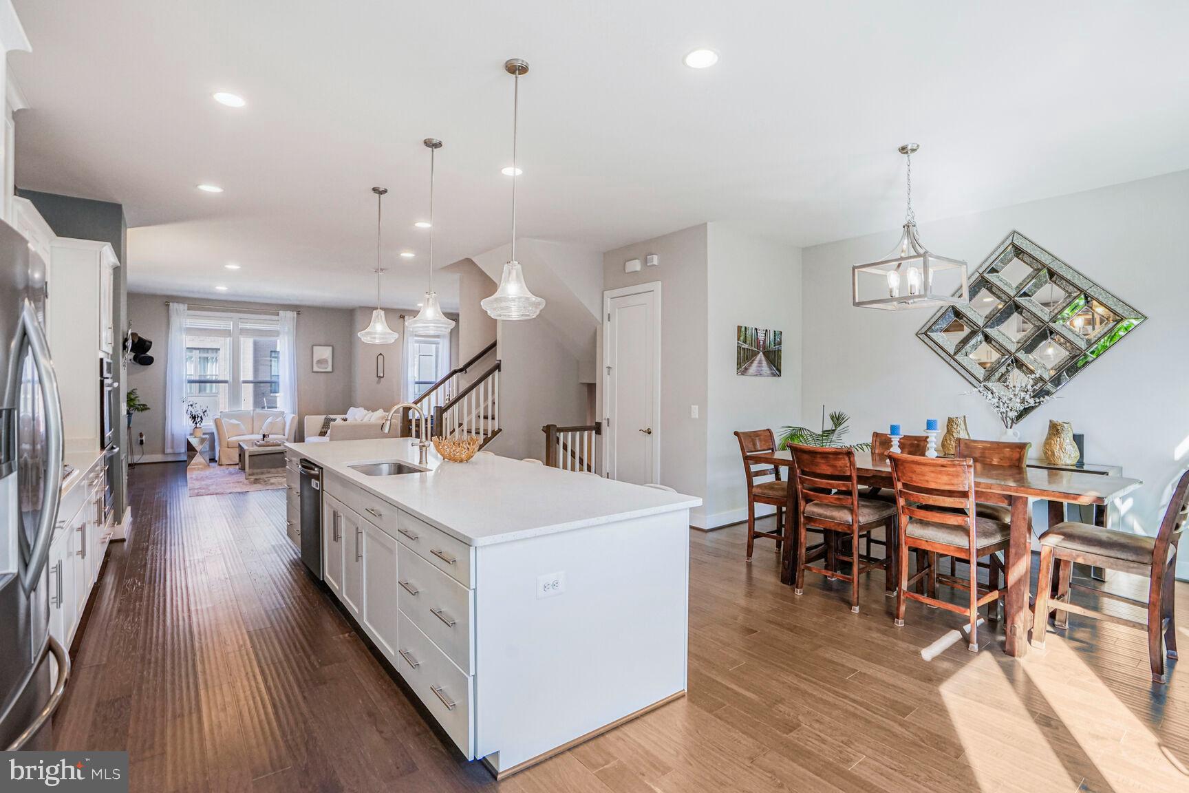 SM ONE LOUDOUN CONDO - Residential