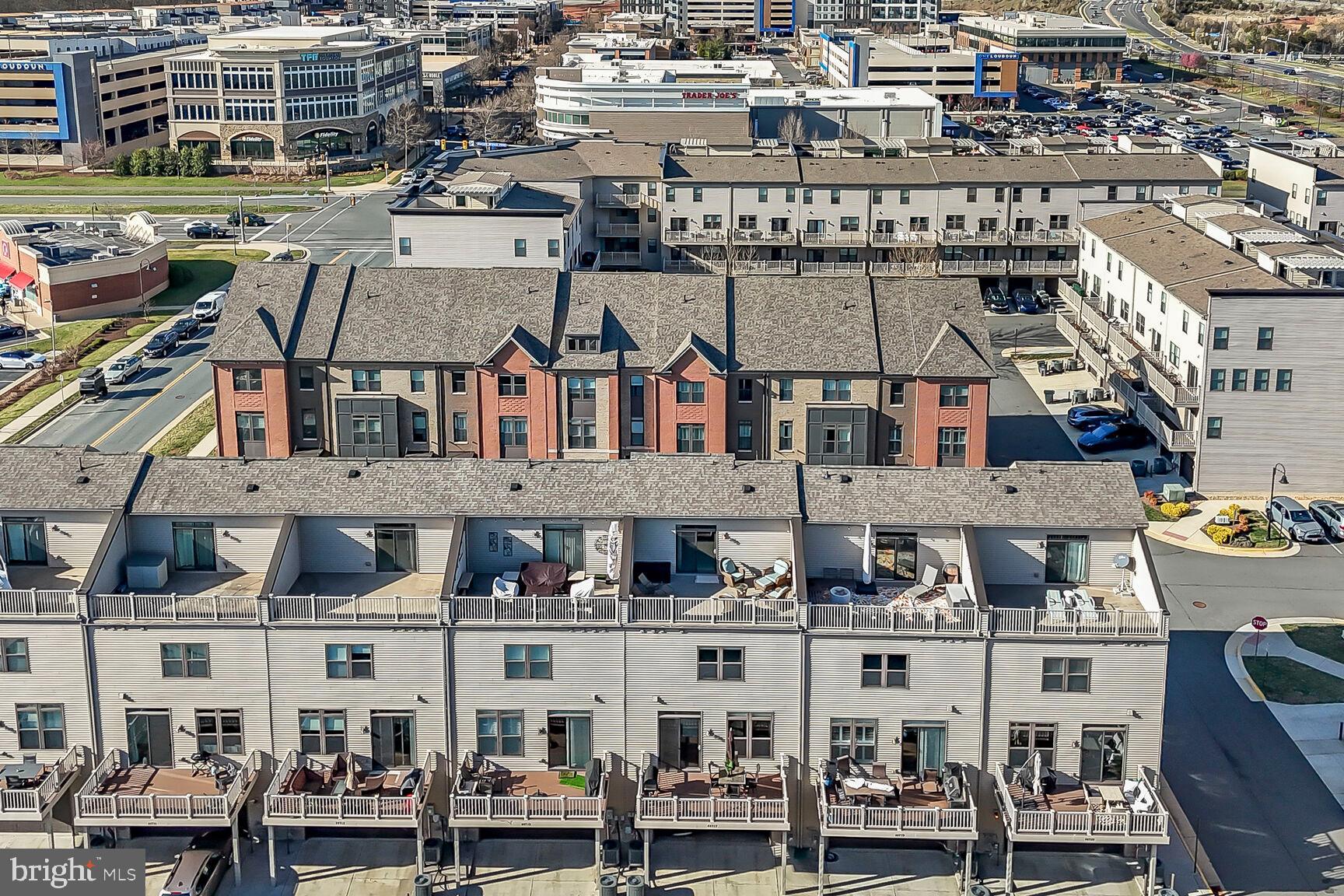 SM ONE LOUDOUN CONDO - Residential