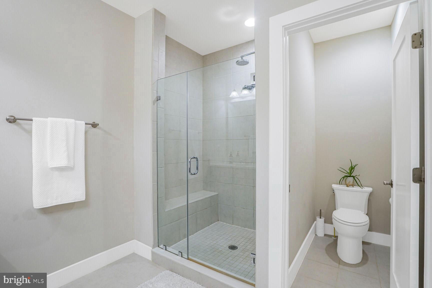 SM ONE LOUDOUN CONDO - Residential