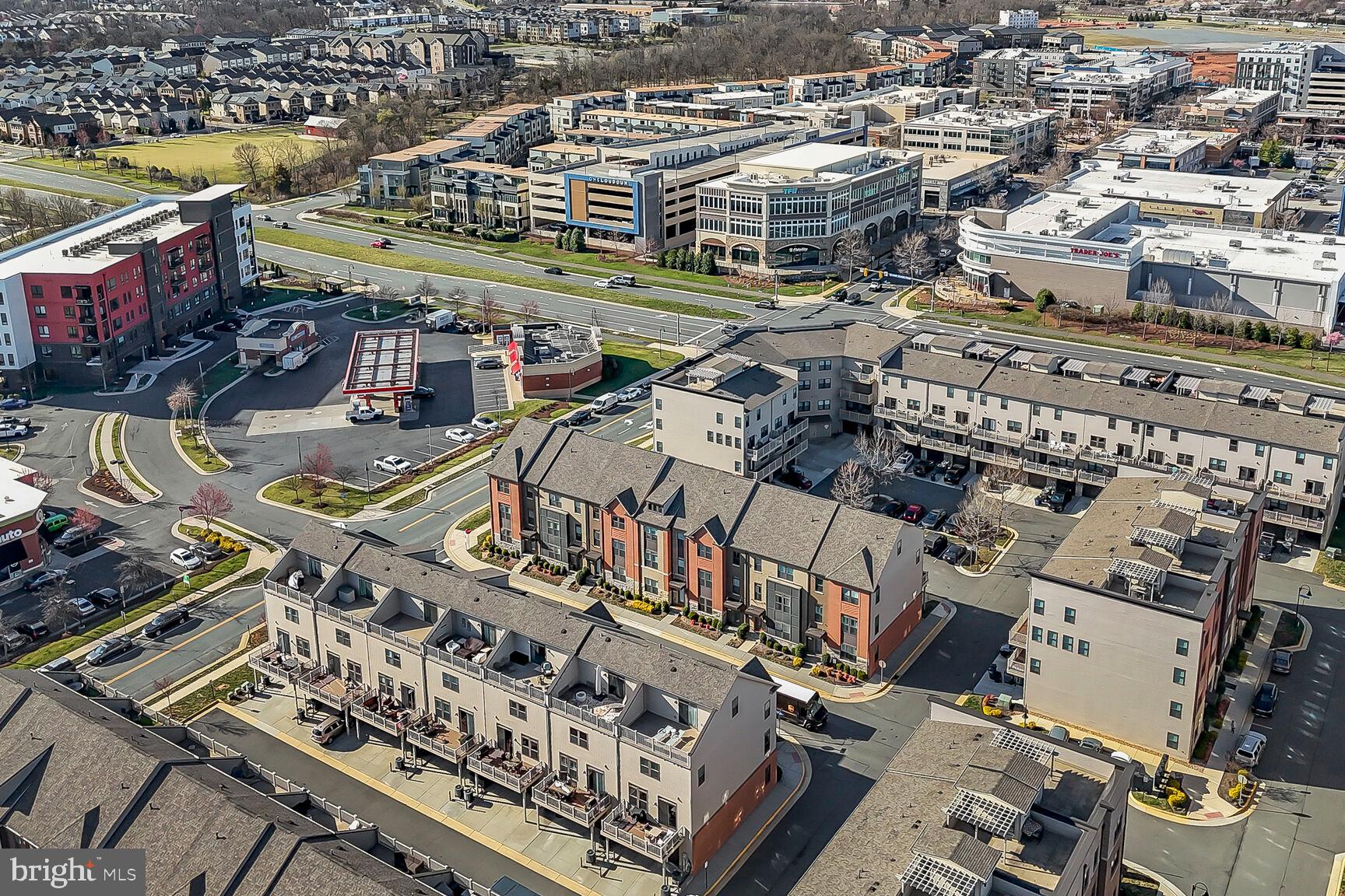 SM ONE LOUDOUN CONDO - Residential