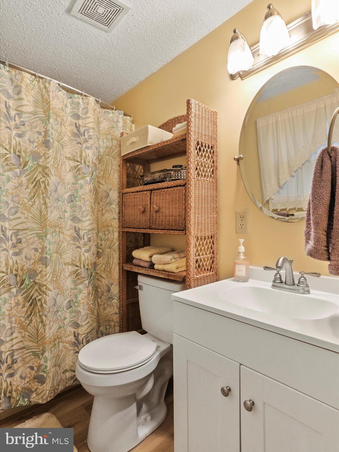 THE WOODS - Residential