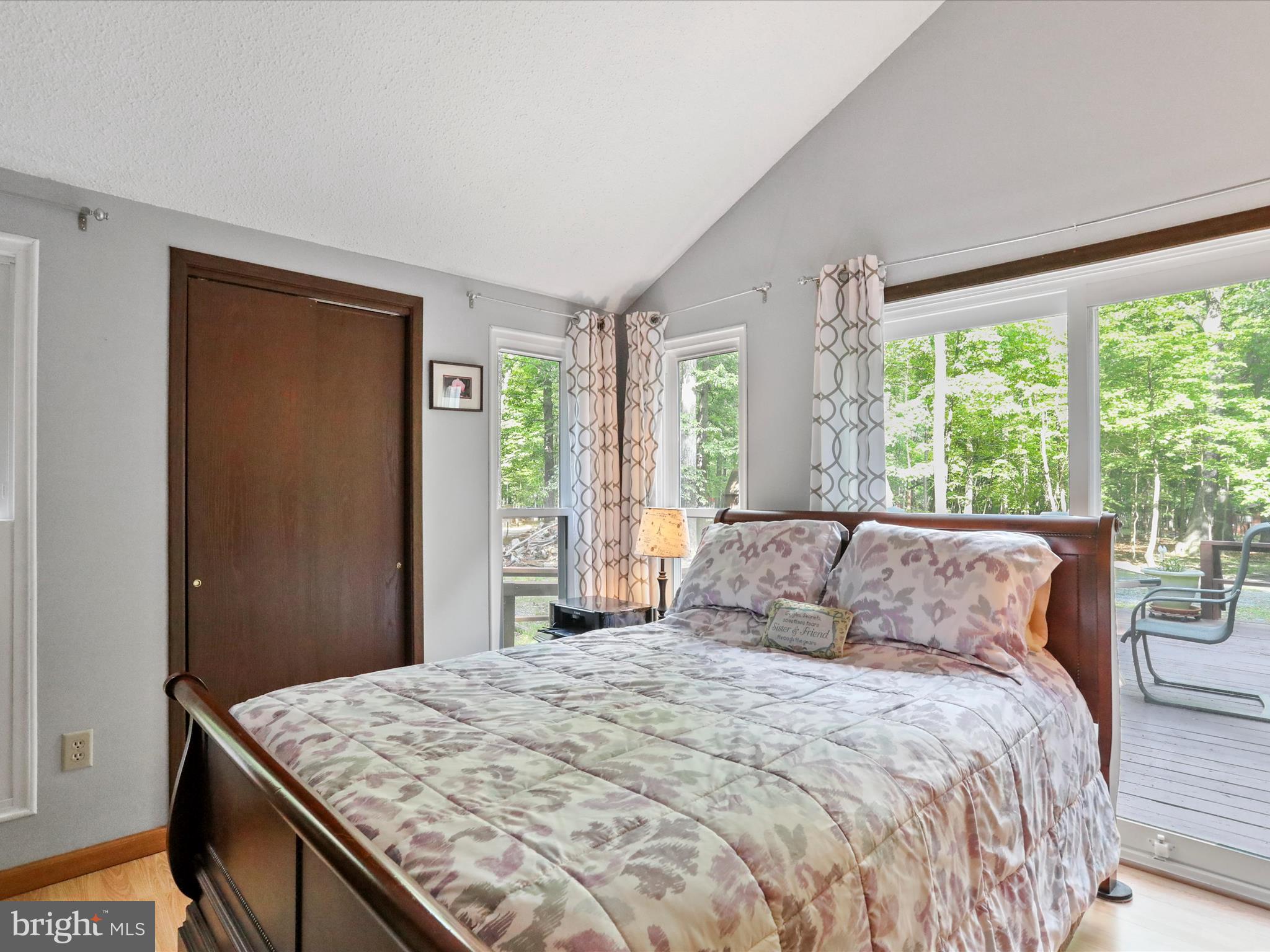 THE WOODS - Residential