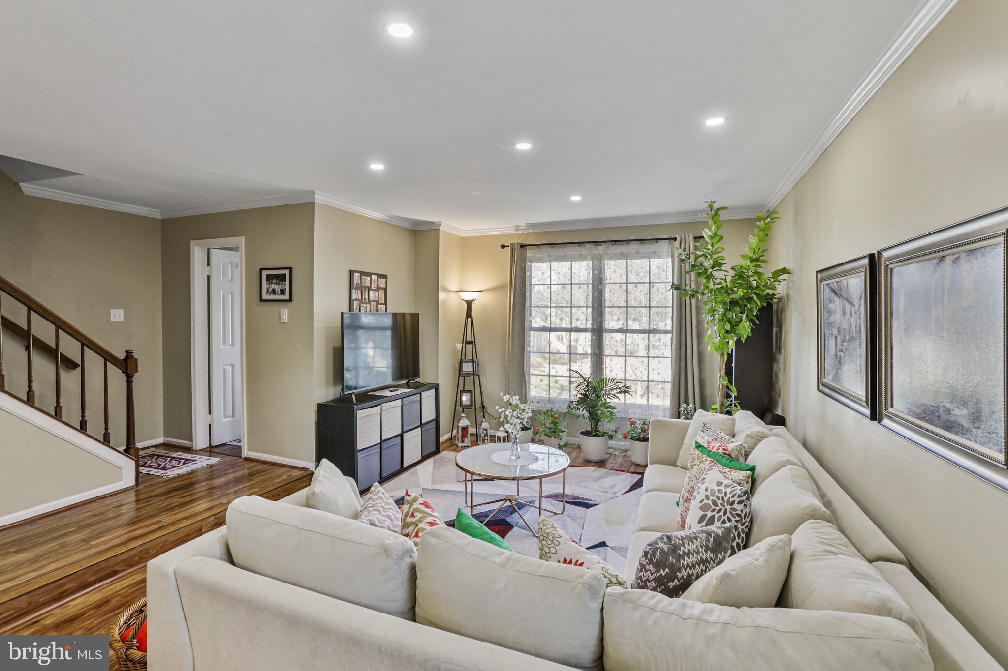 LONGMEAD - Residential