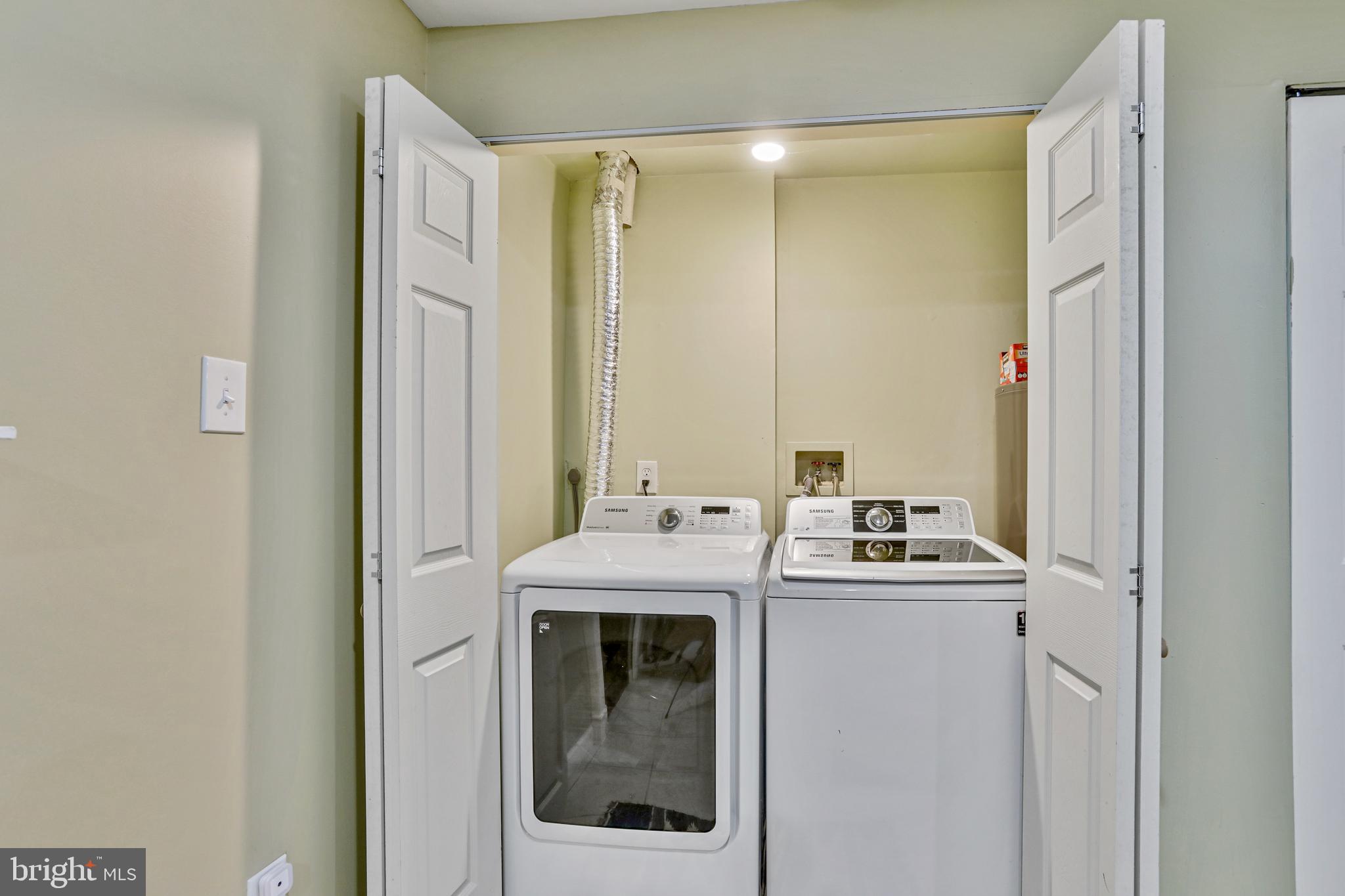 LONGMEAD - Residential