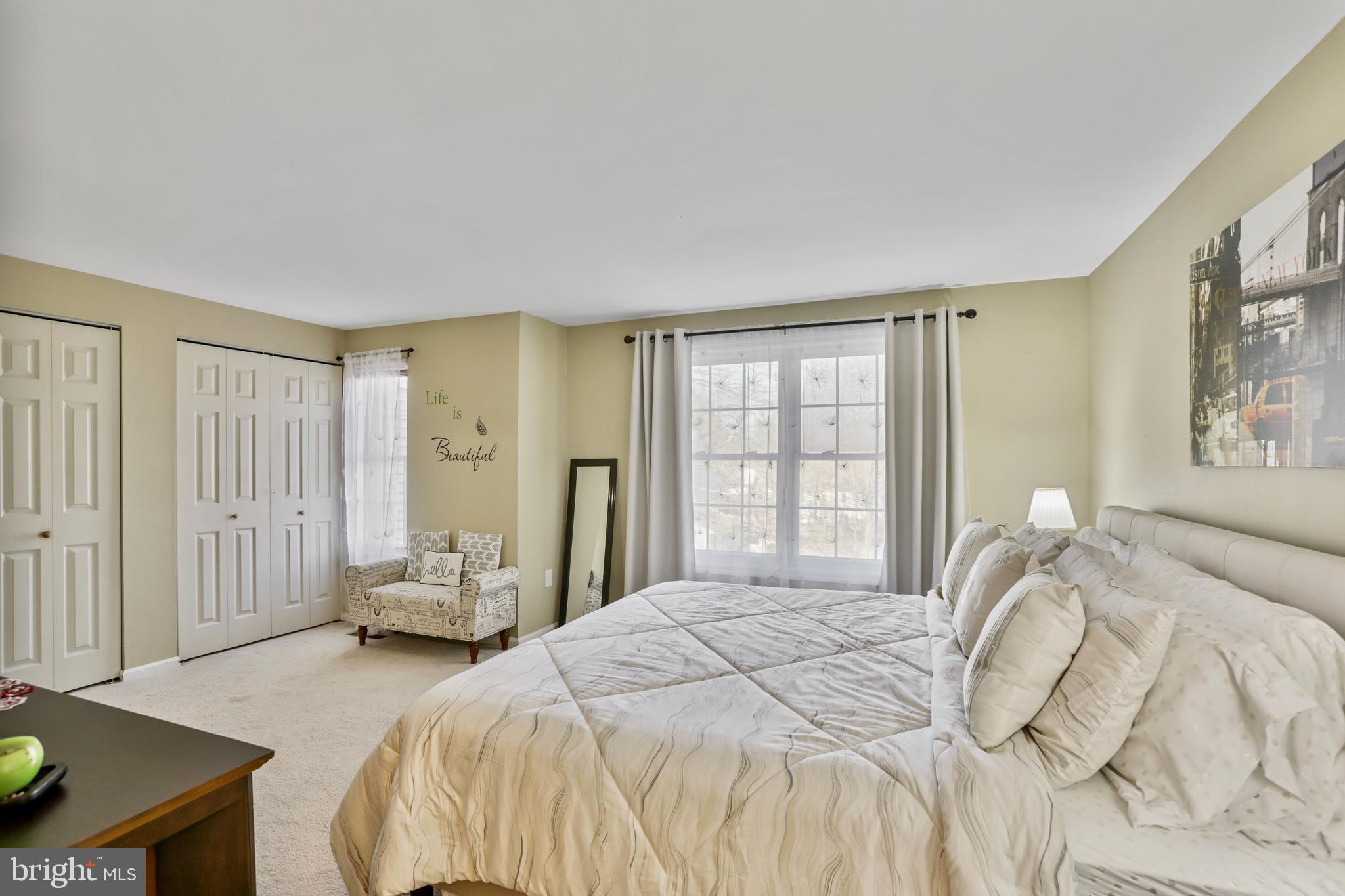 LONGMEAD - Residential