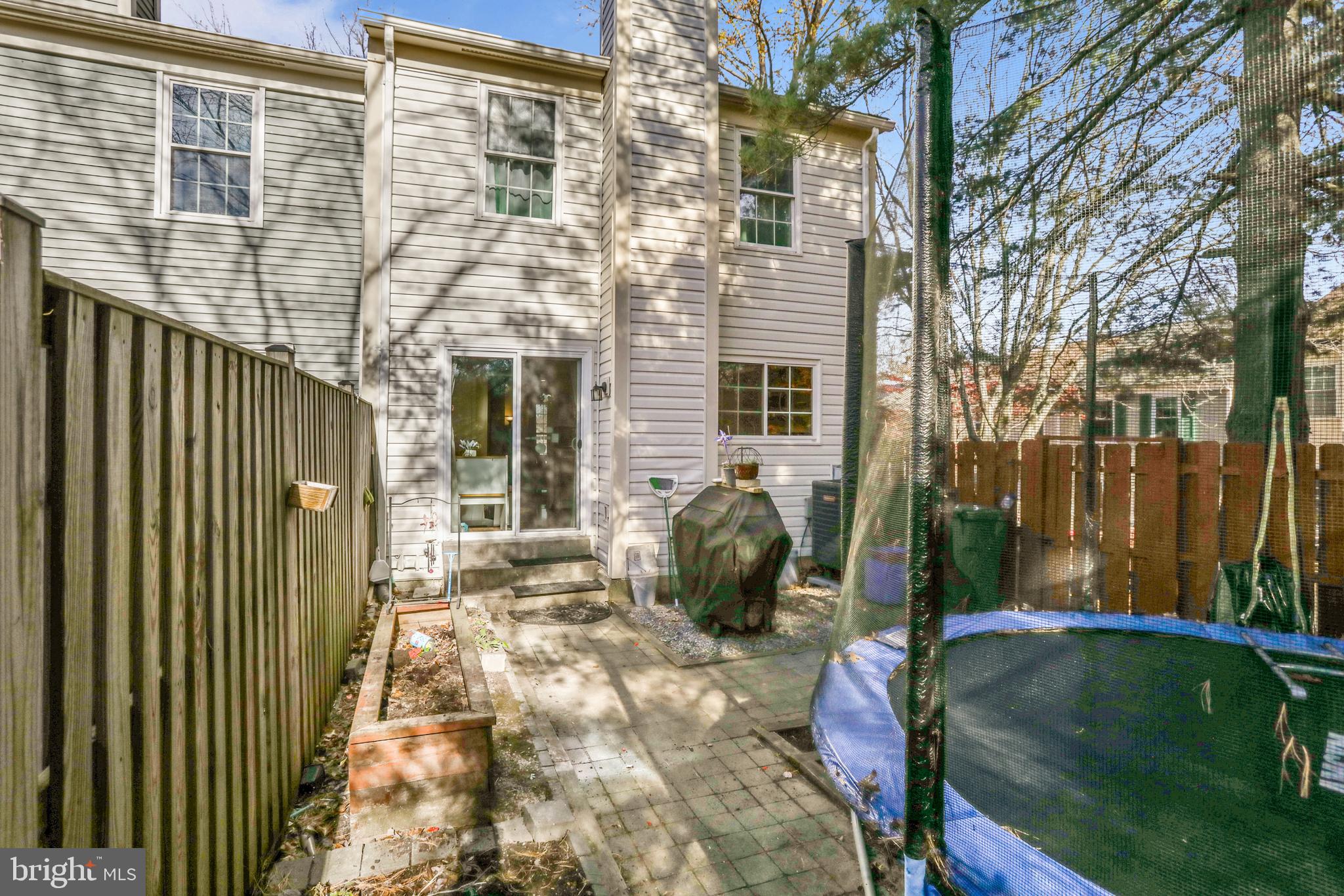 LONGMEAD - Residential