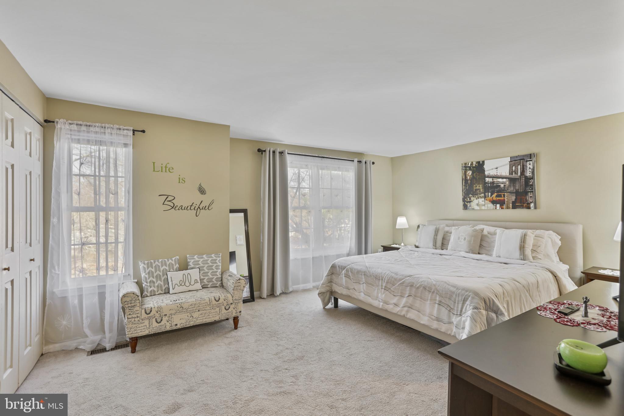 LONGMEAD - Residential