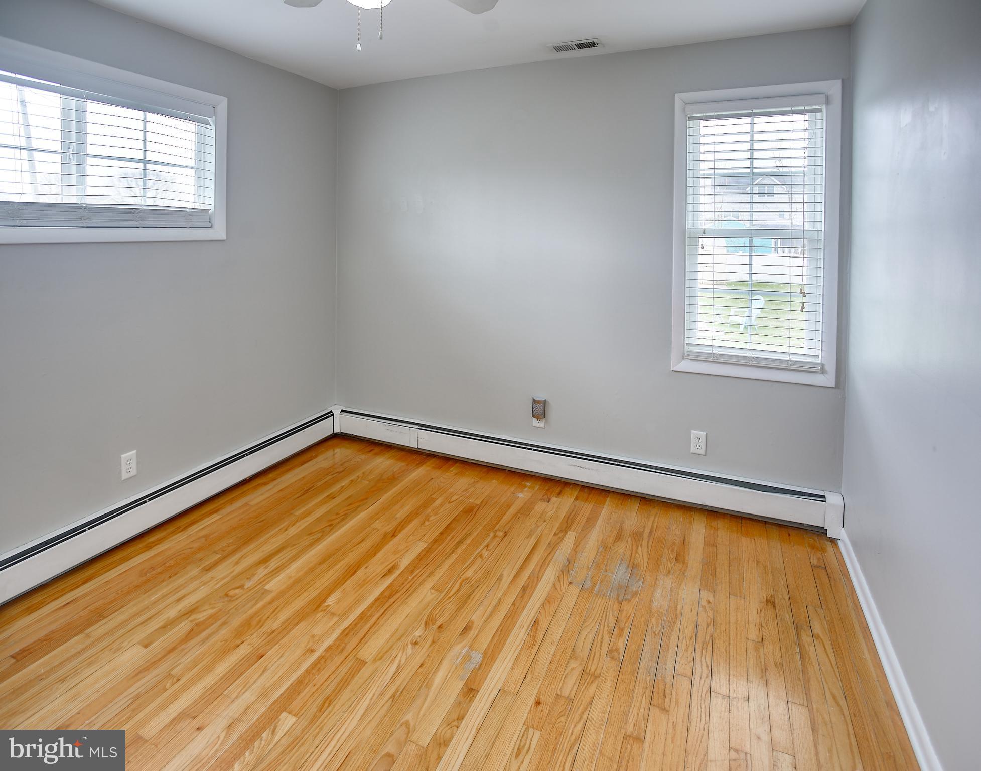 OLIVER BEACH - Residential