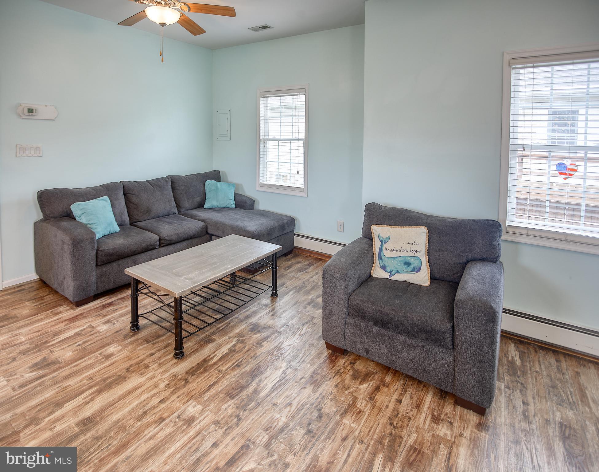 OLIVER BEACH - Residential