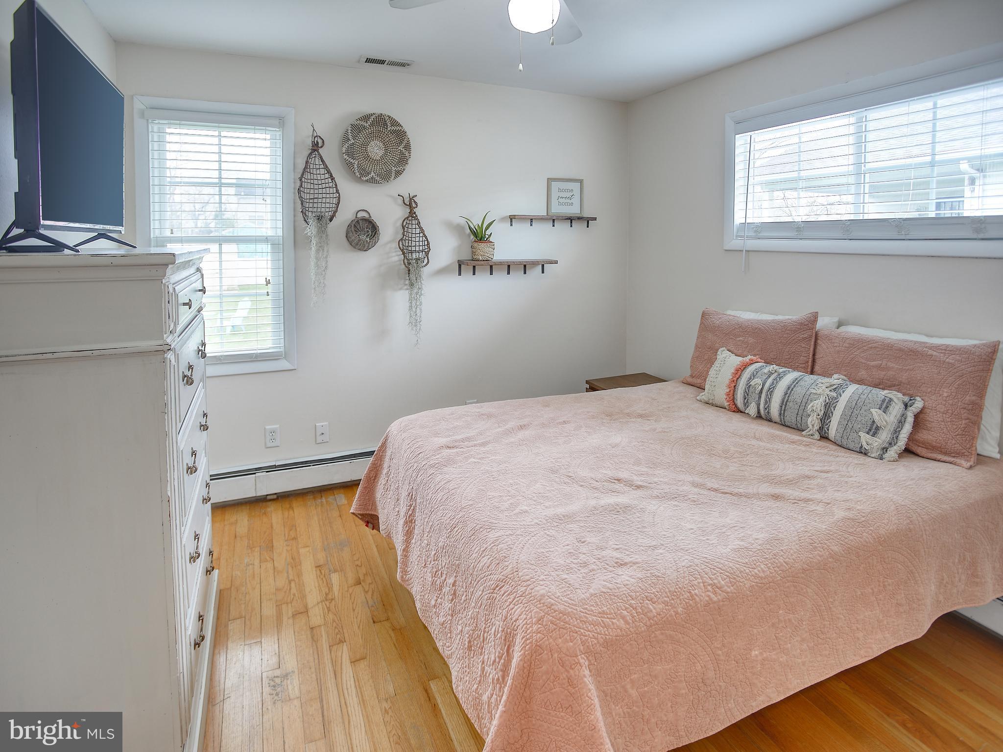 OLIVER BEACH - Residential