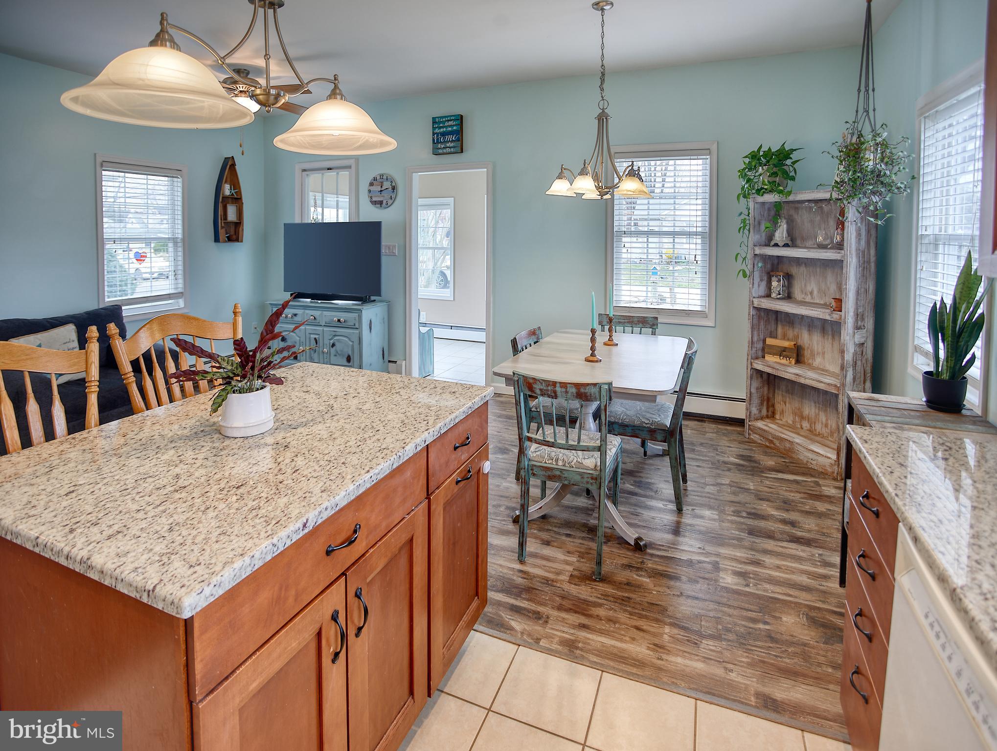 OLIVER BEACH - Residential