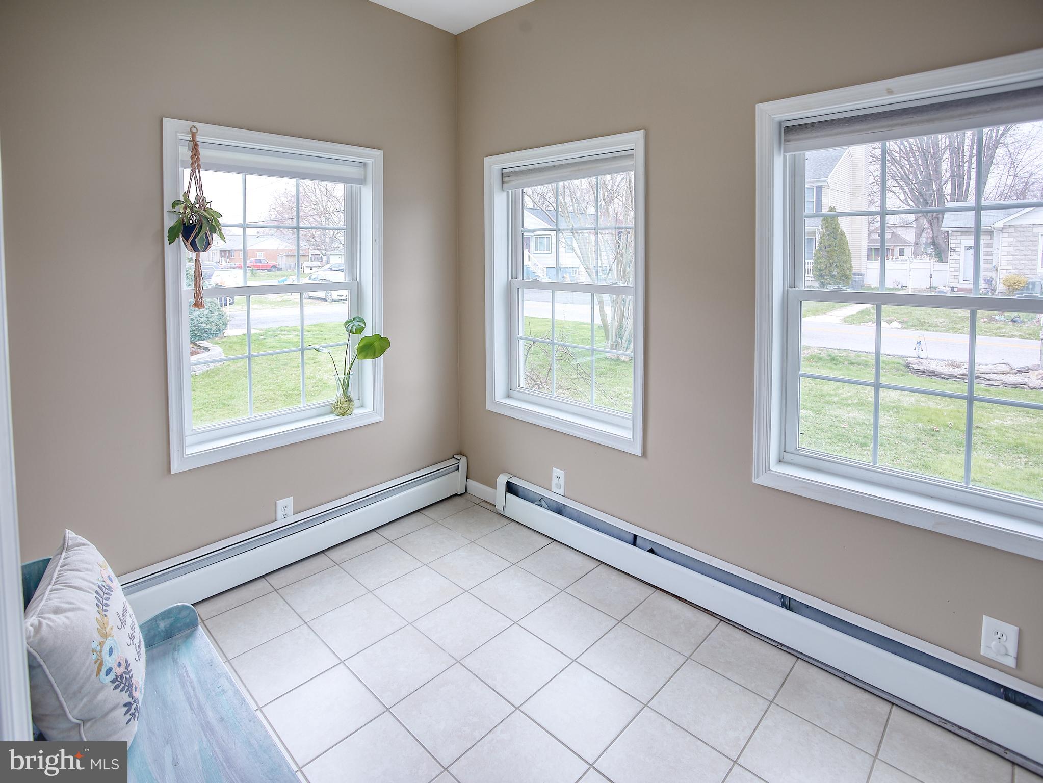 OLIVER BEACH - Residential