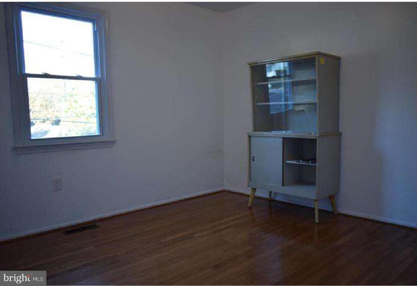 BROOKE MANOR - Residential