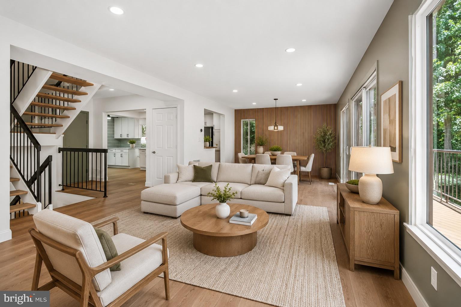 2121 CABOTS POINT LANE