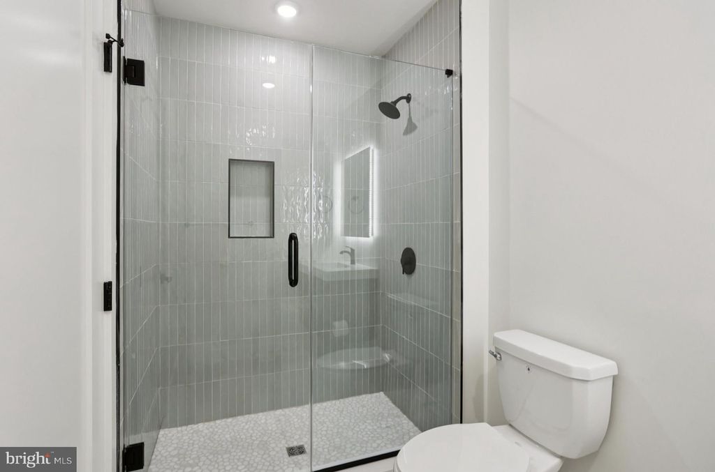 Photo of 416 Vine Street #310, PHILADELPHIA, PA 19106 (MLS # PAPH2485232)