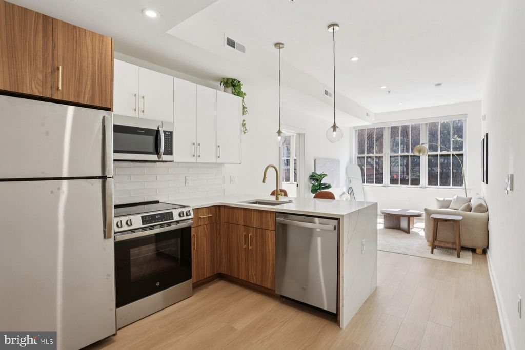 Photo of 416 Vine Street #310, PHILADELPHIA, PA 19106 (MLS # PAPH2485232)