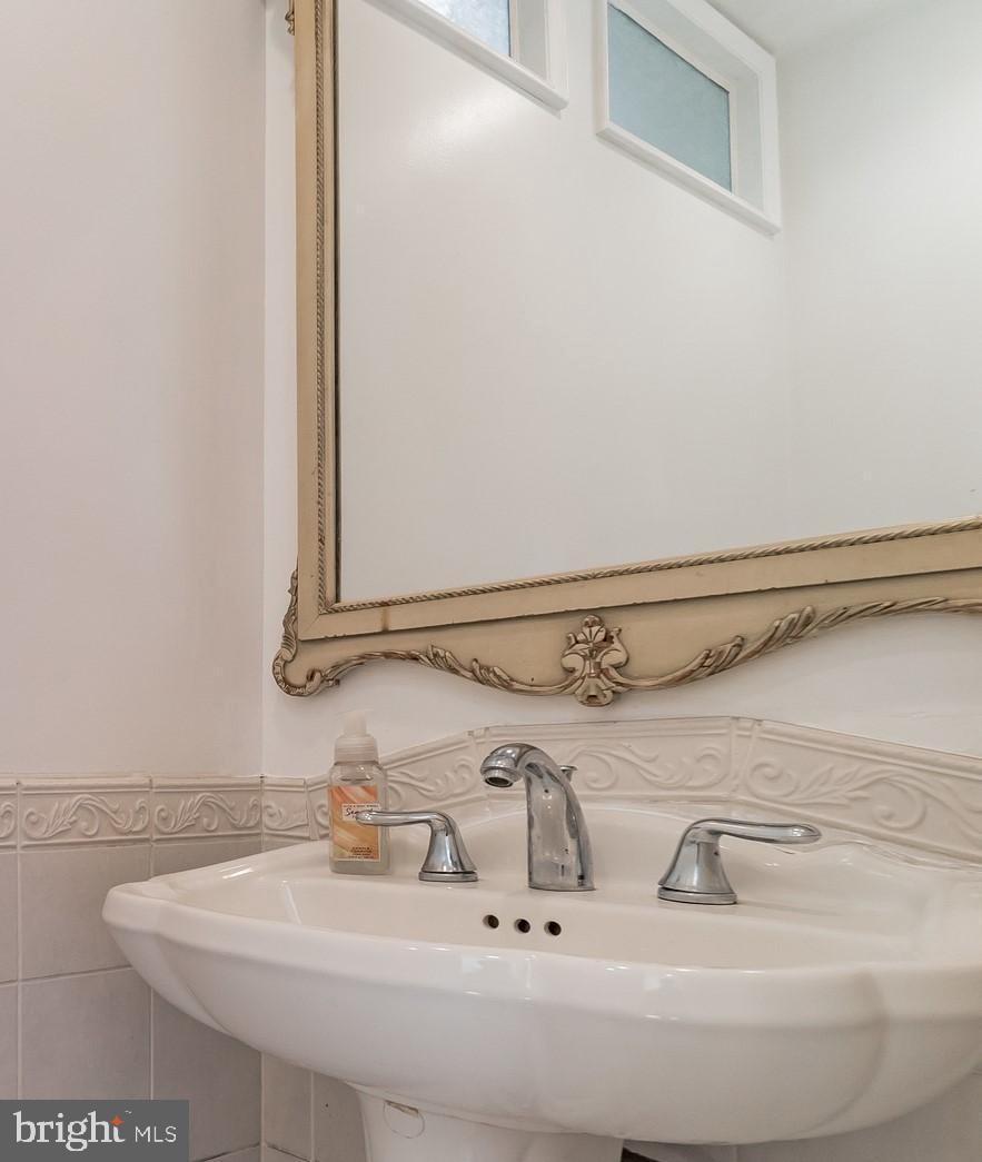 ROSEMARY KNOLLS - Residential