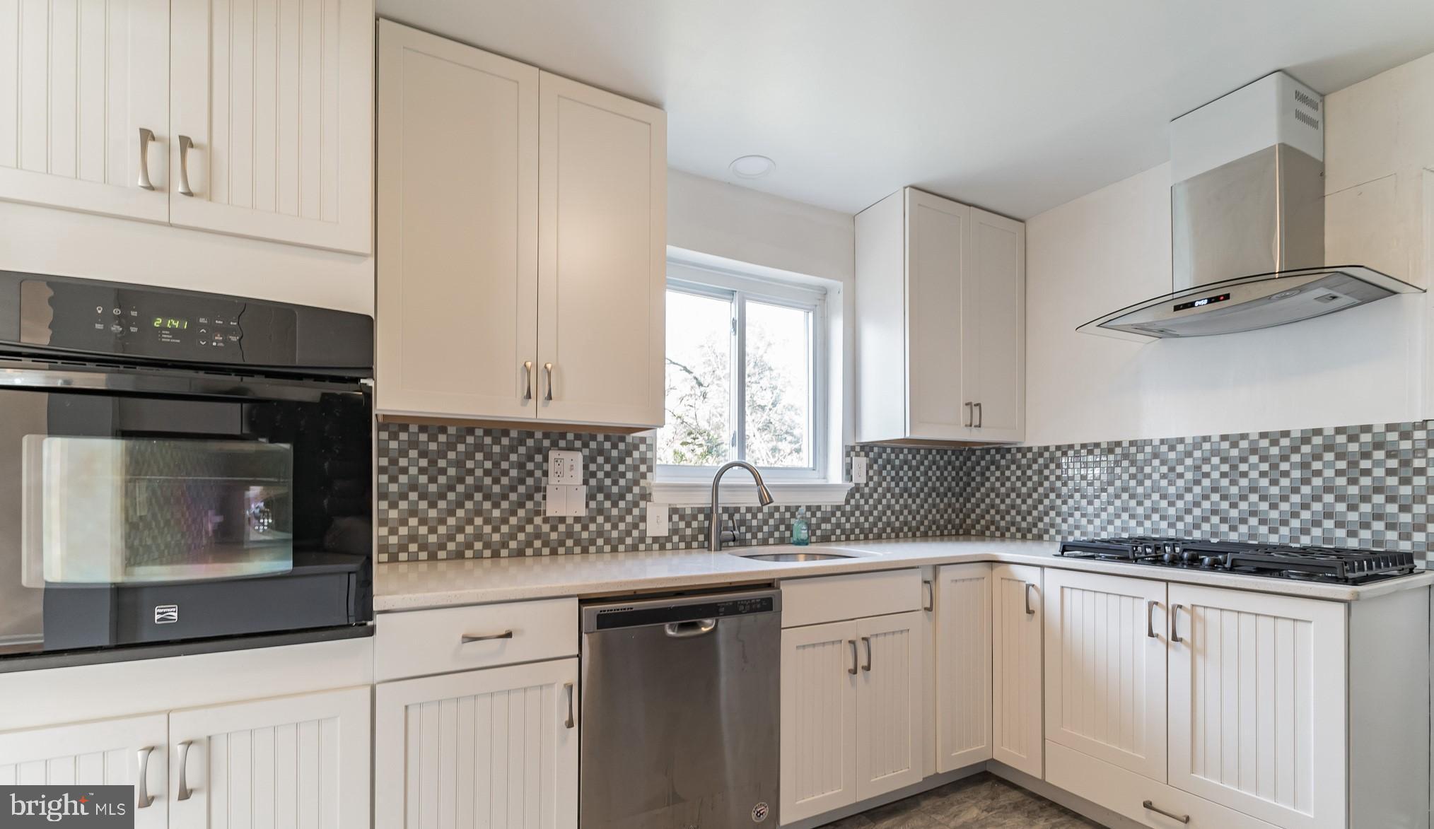 ROSEMARY KNOLLS - Residential