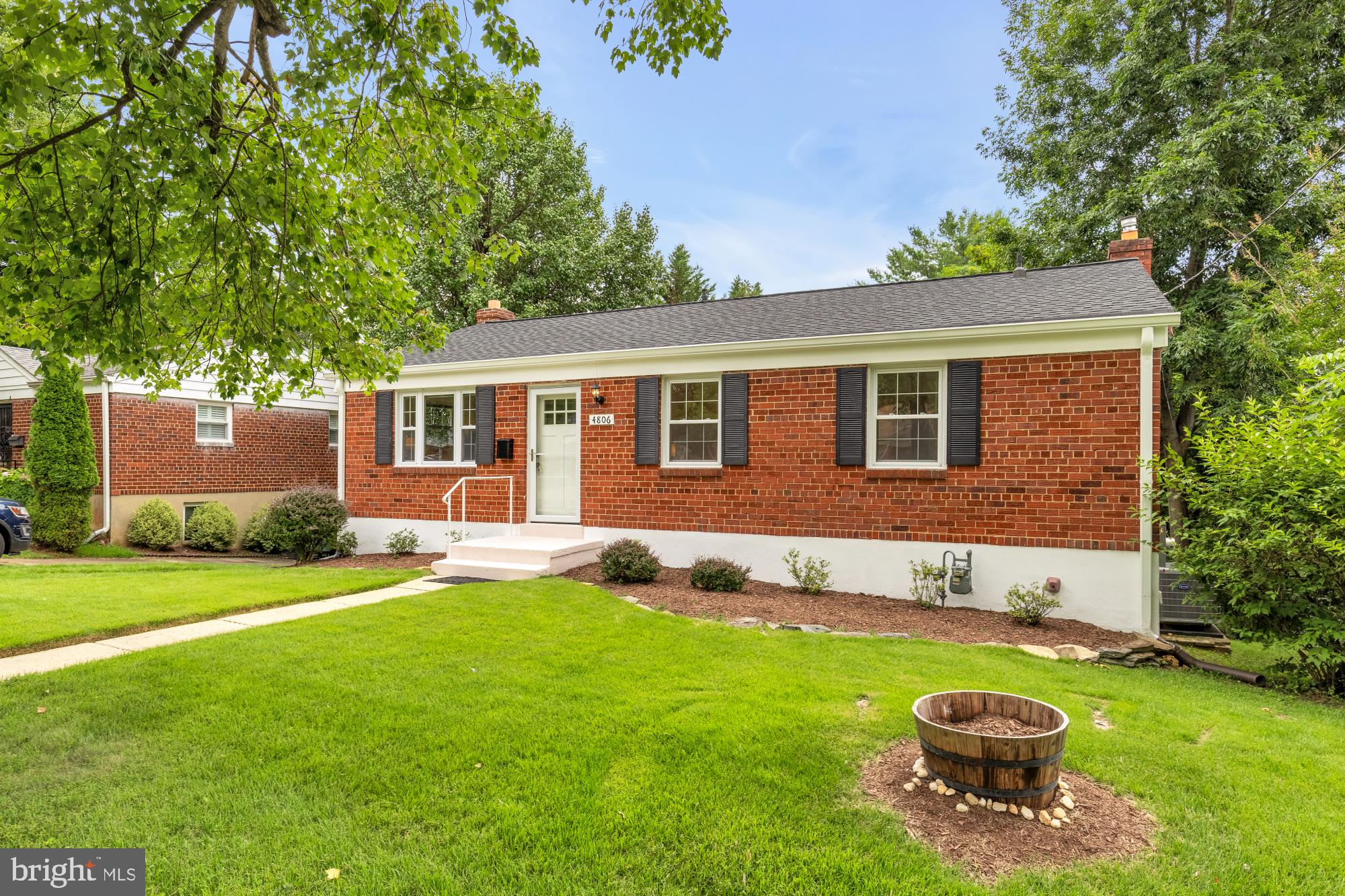 4806 TOPPING ROAD