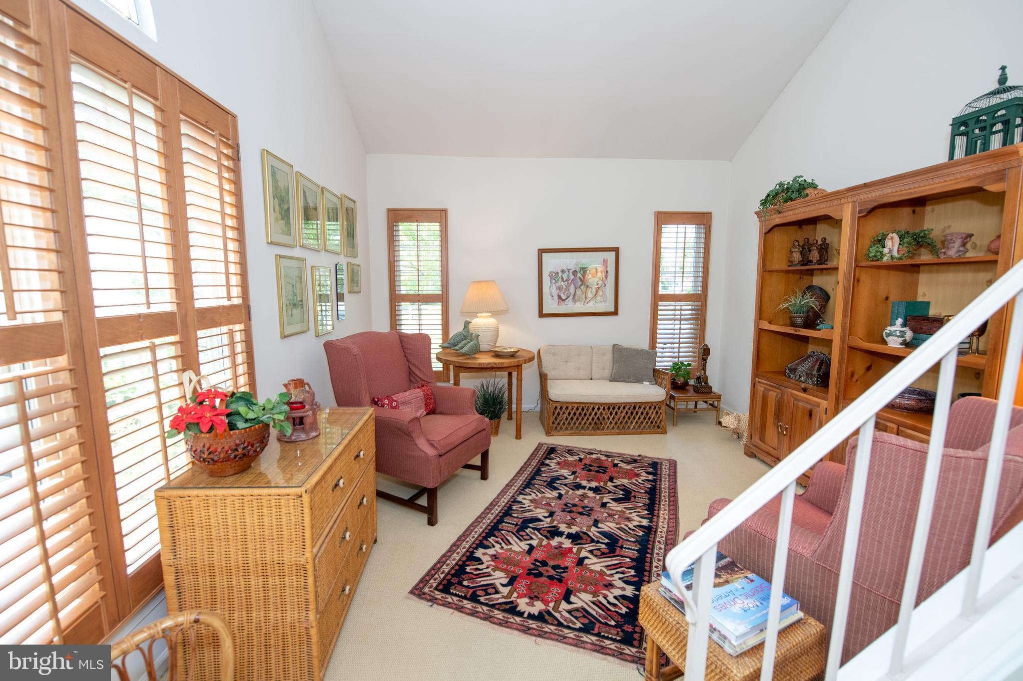 292 WOODS EDGE PLACE