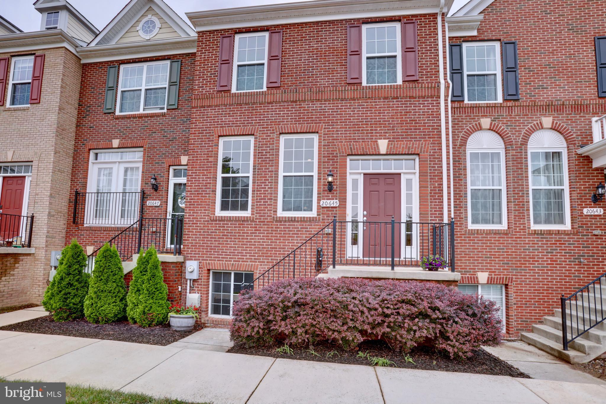 GOOSE CREEK VILLAGE NORTH - Residential Lease