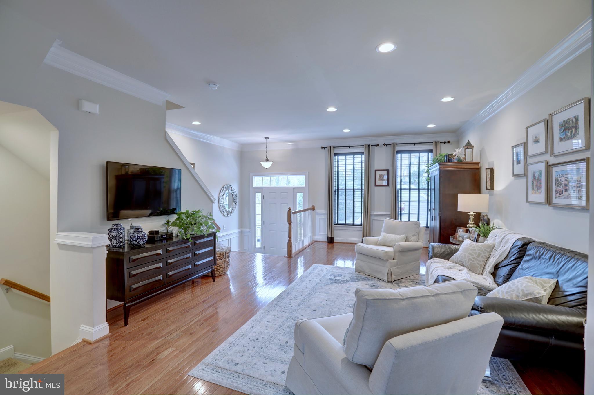 GOOSE CREEK VILLAGE NORTH - Residential Lease