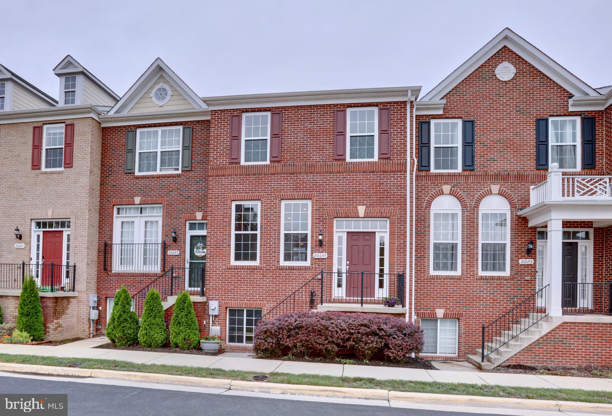 GOOSE CREEK VILLAGE NORTH - Residential Lease