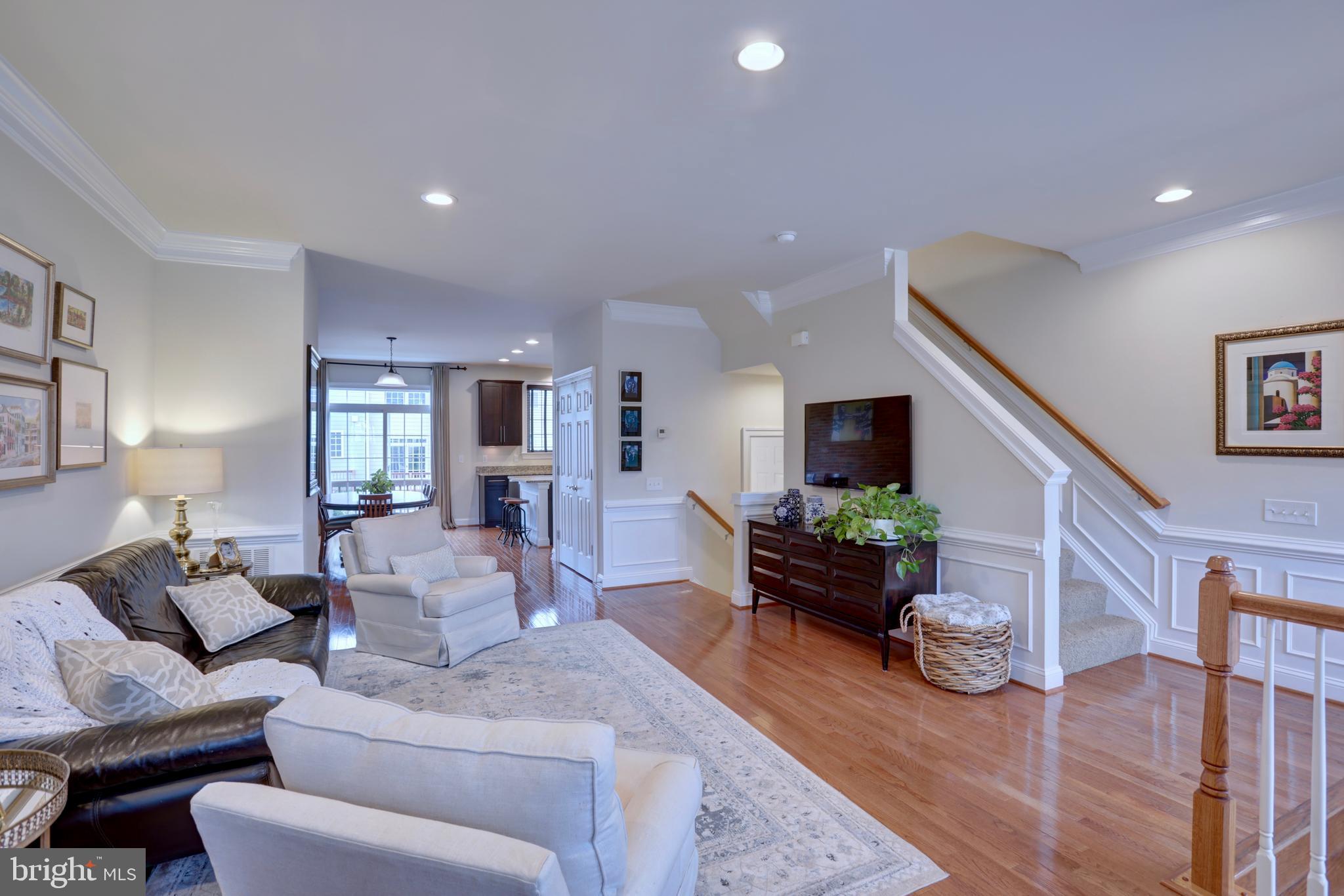 GOOSE CREEK VILLAGE NORTH - Residential Lease