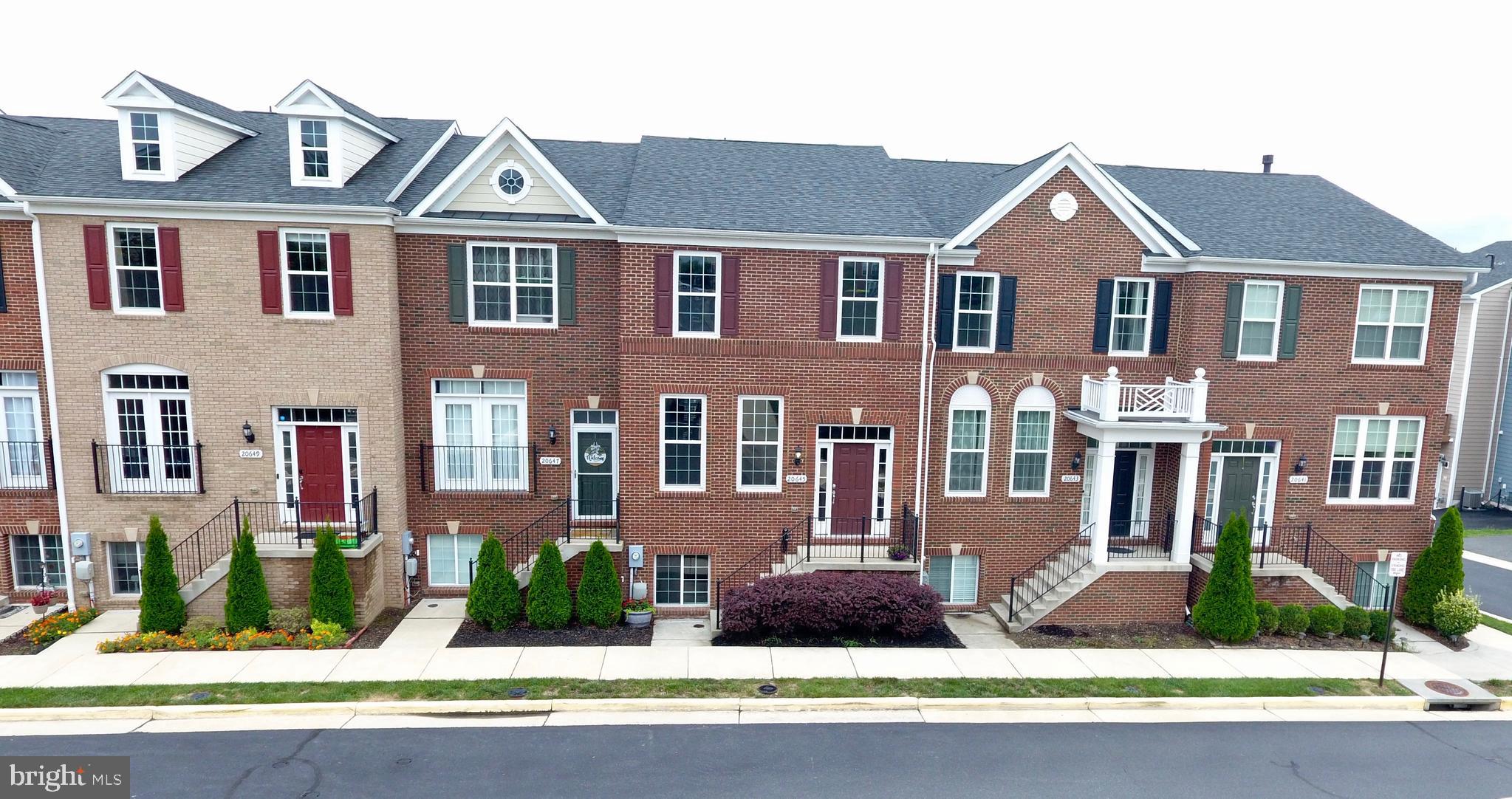 GOOSE CREEK VILLAGE NORTH - Residential Lease