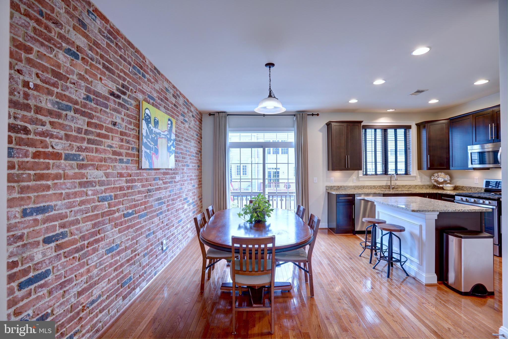 GOOSE CREEK VILLAGE NORTH - Residential Lease