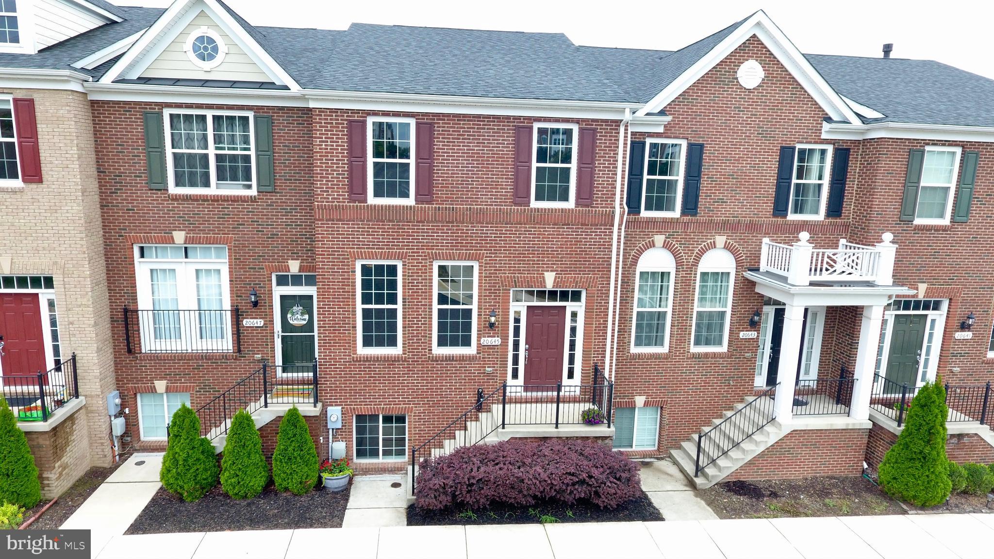 GOOSE CREEK VILLAGE NORTH - Residential Lease