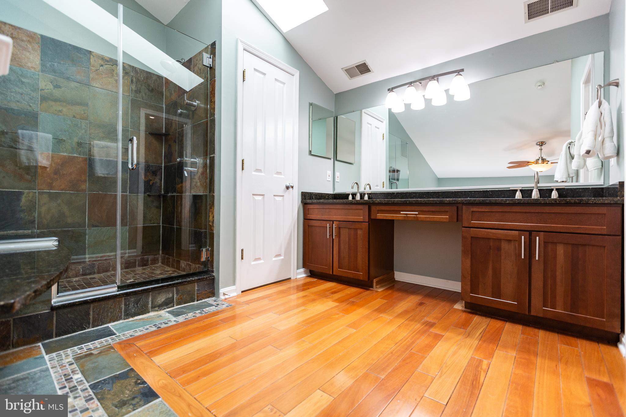 STONEGATE - Residential