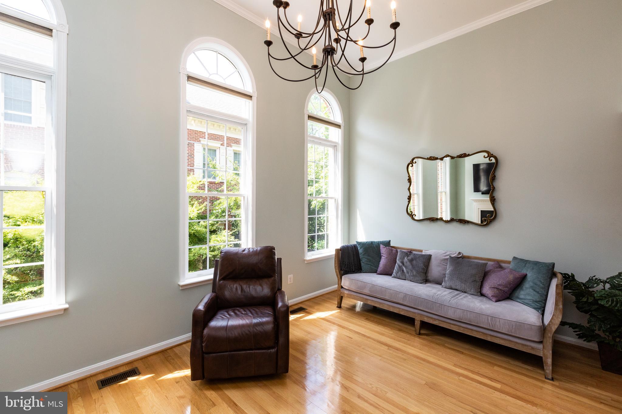 STONEGATE - Residential