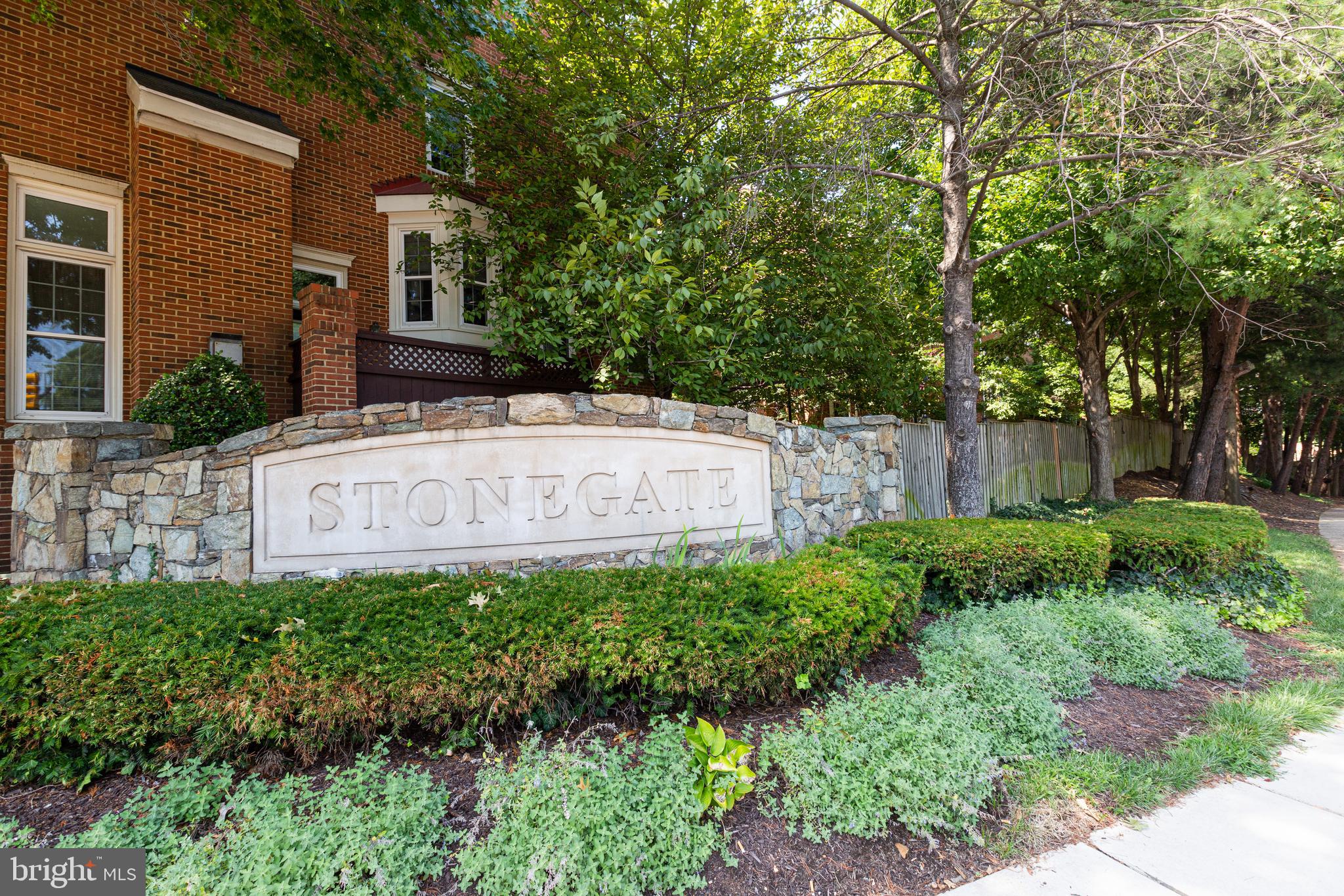 STONEGATE - Residential