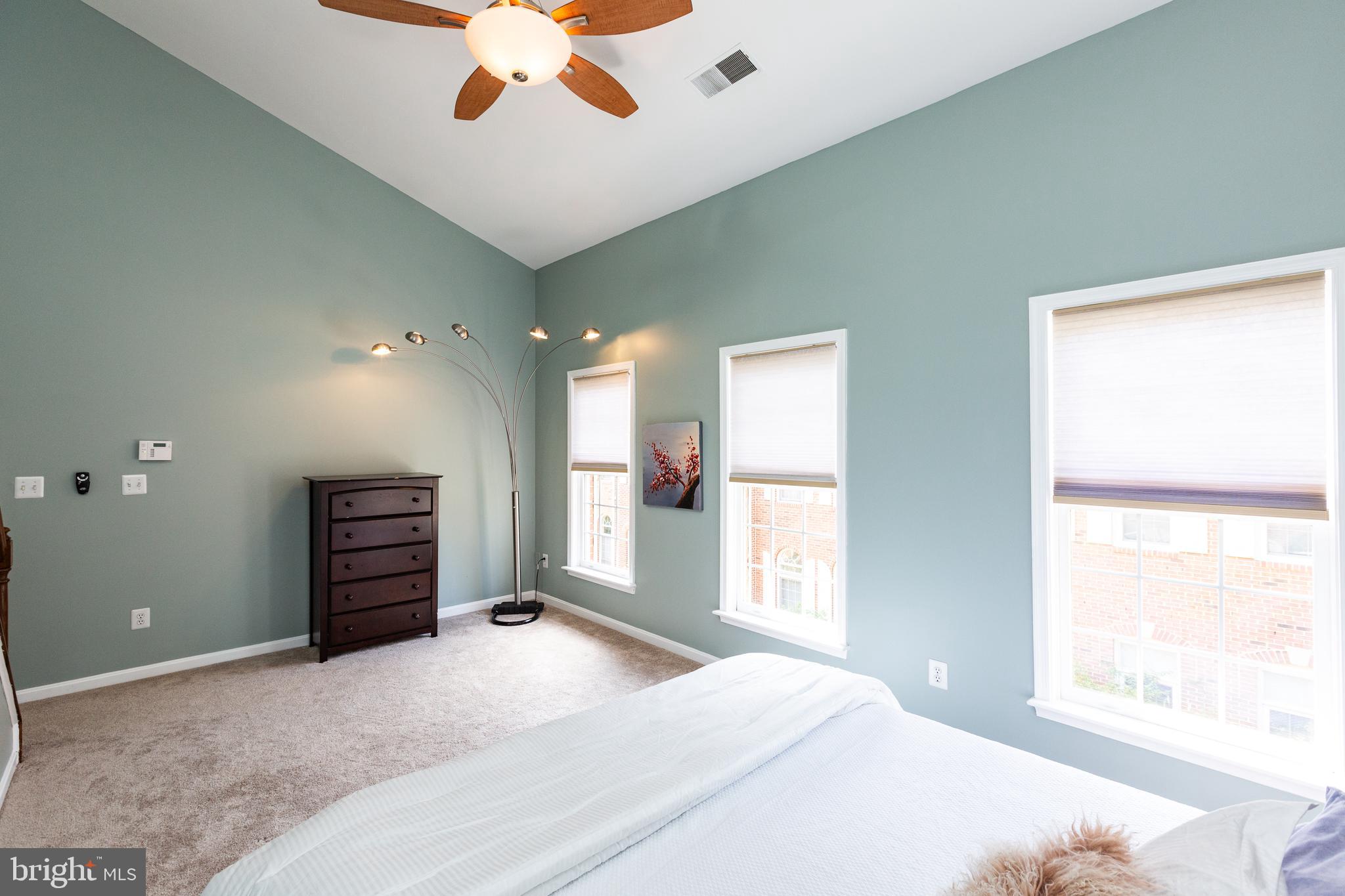 STONEGATE - Residential