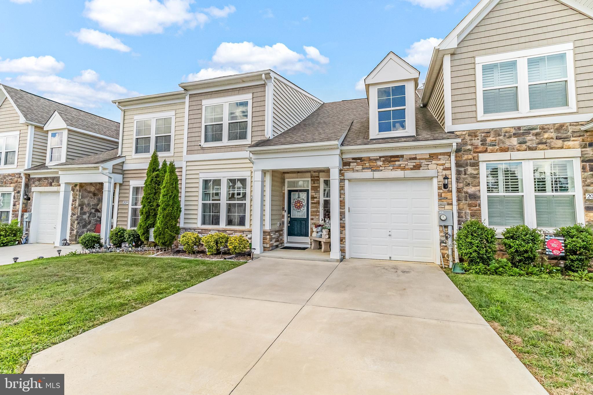 ROSEWOOD VILLAGE - Residential