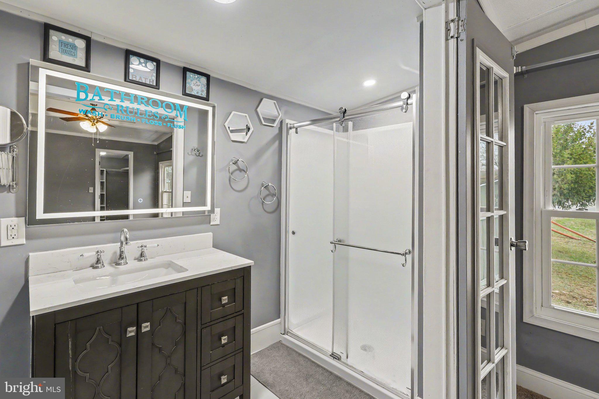 COUNTRY MANOR WEST - Residential