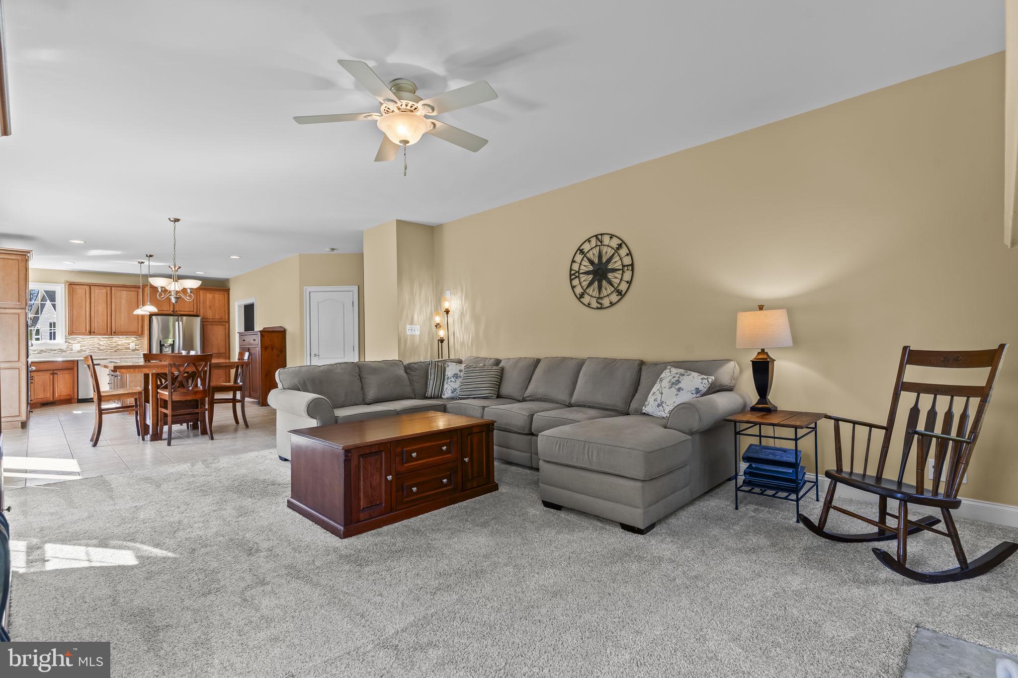 TWIN PONDS - Residential