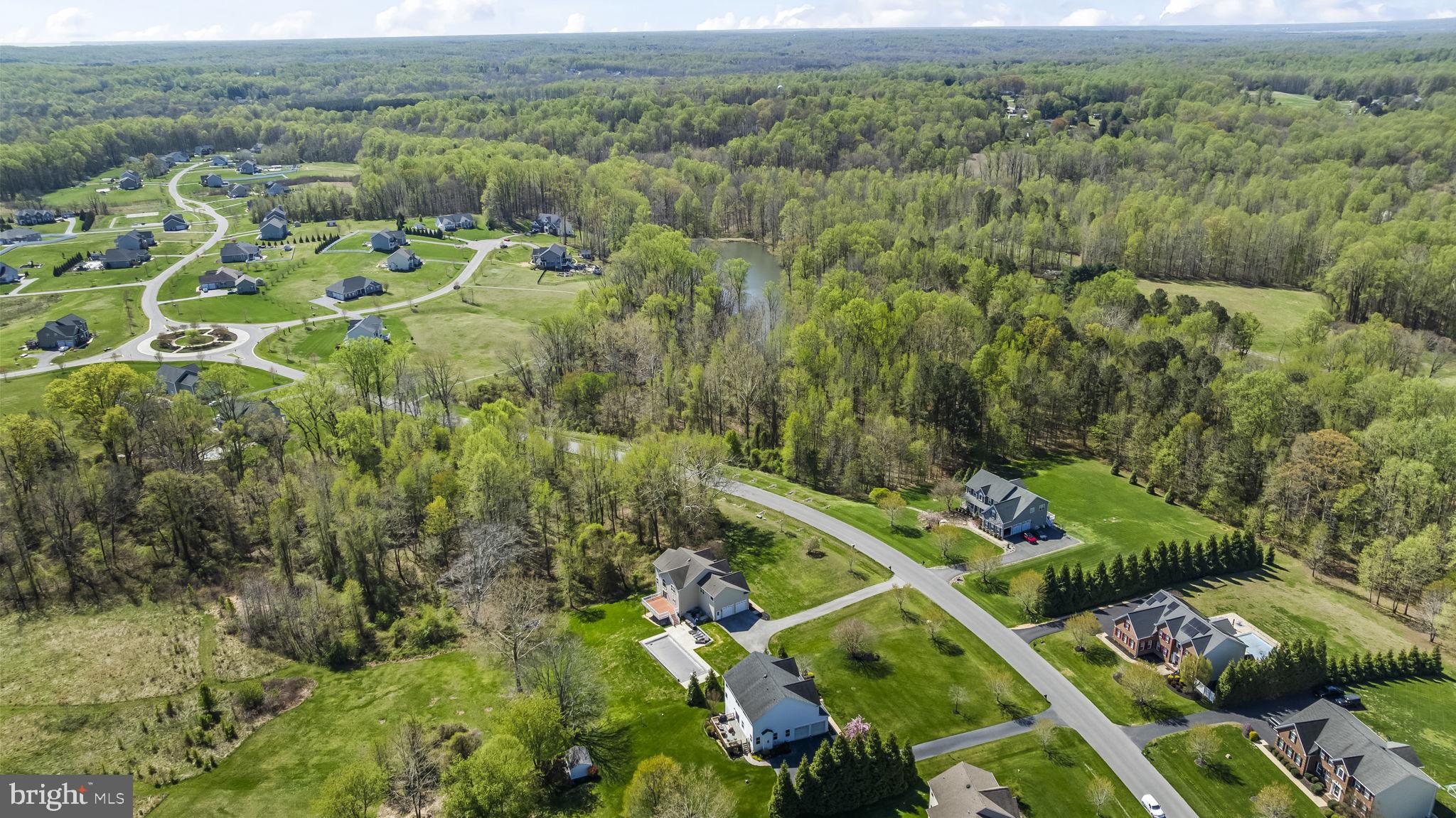 TWIN PONDS - Residential